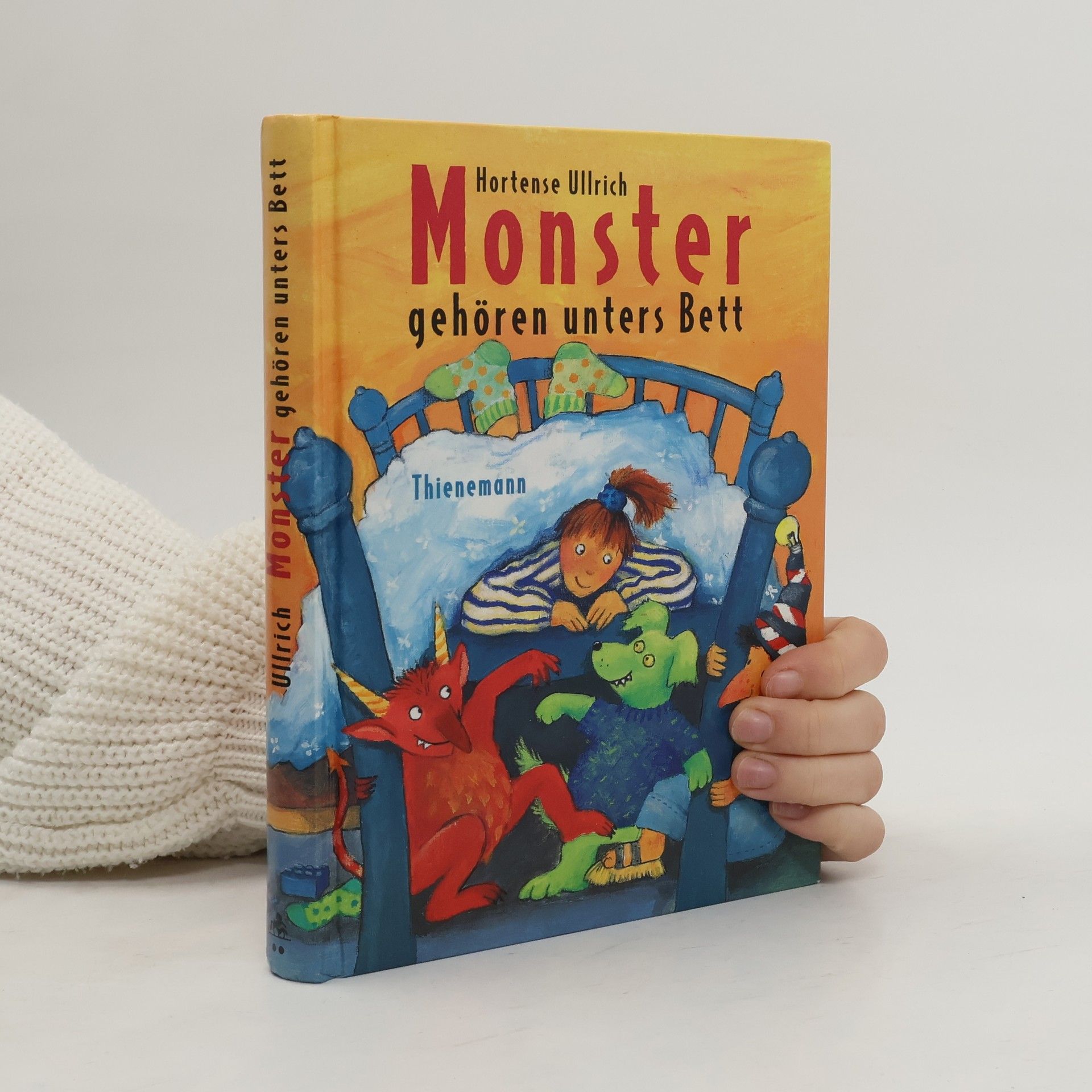 Monster gehören unters Bett