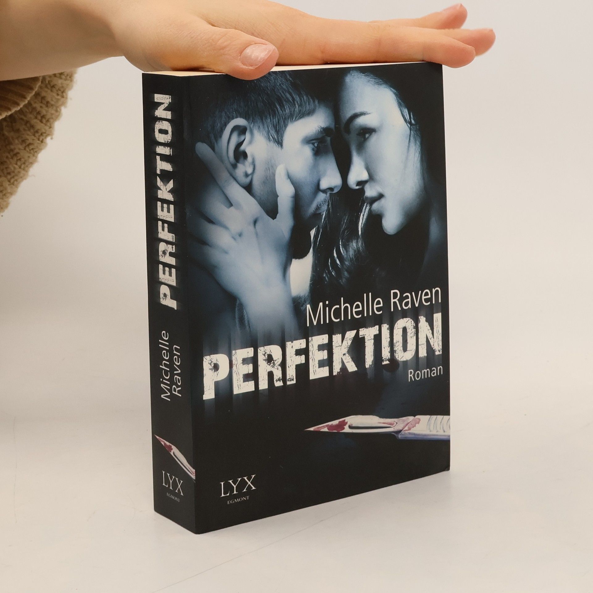 Michelle Raven Perfektion