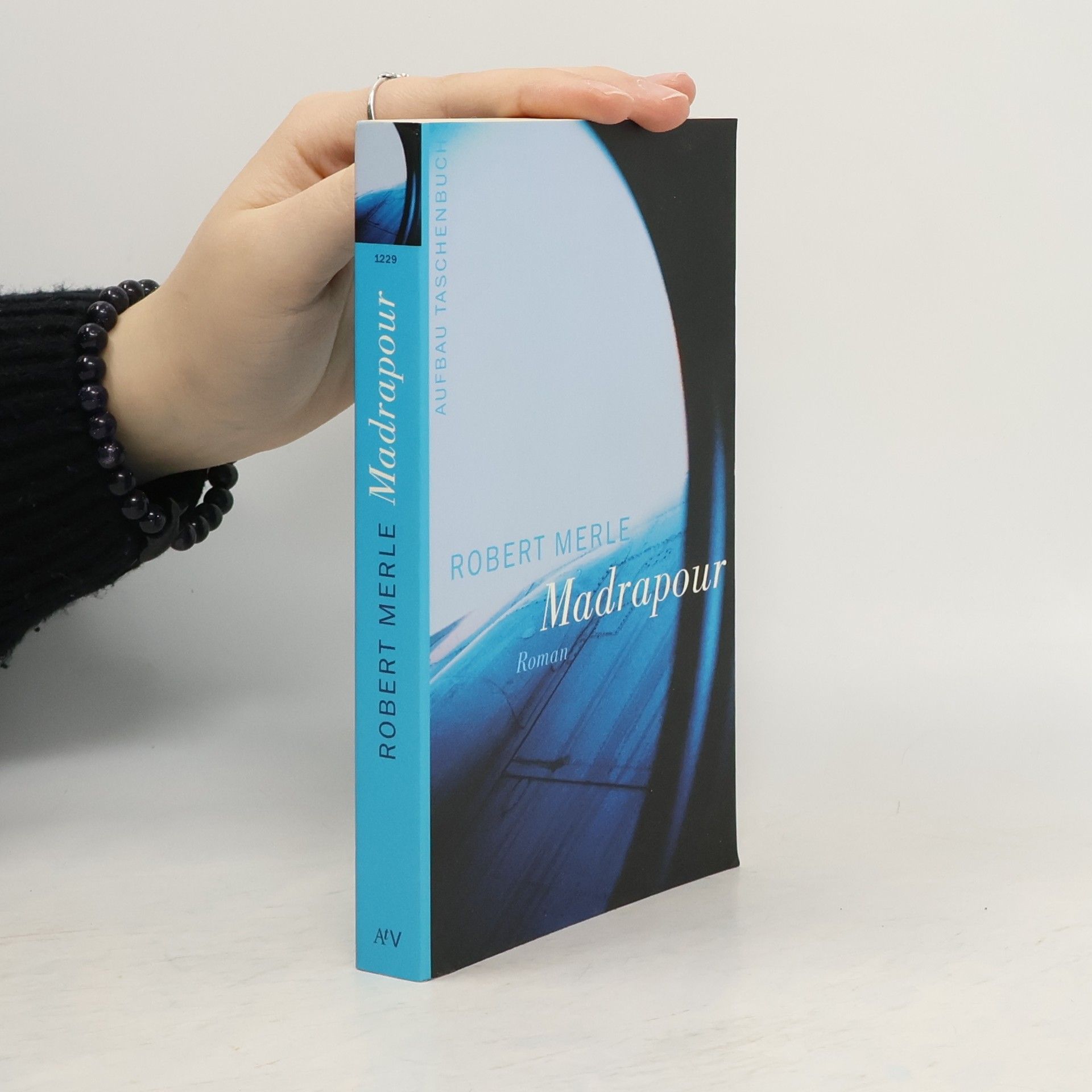 Robert Merle Madrapour