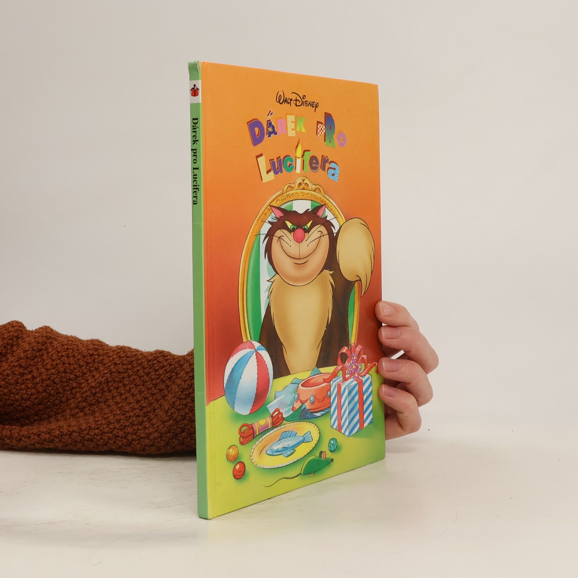 Walt Disney Dárek pro Lucifera