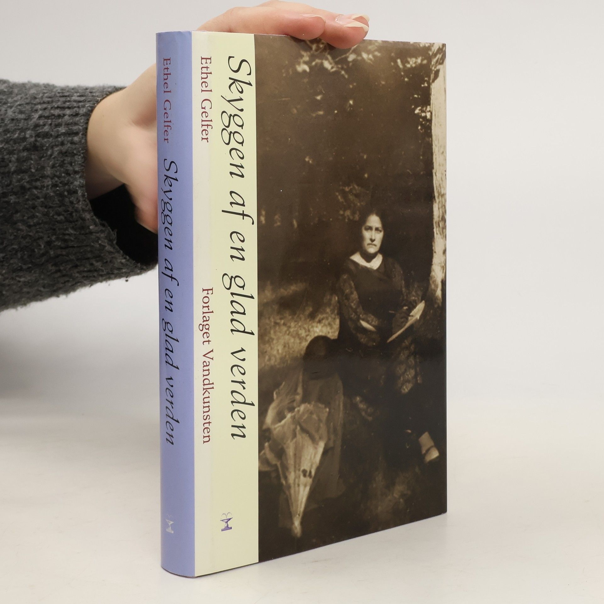 Ethel Gelfer Skyggen af en glad verden