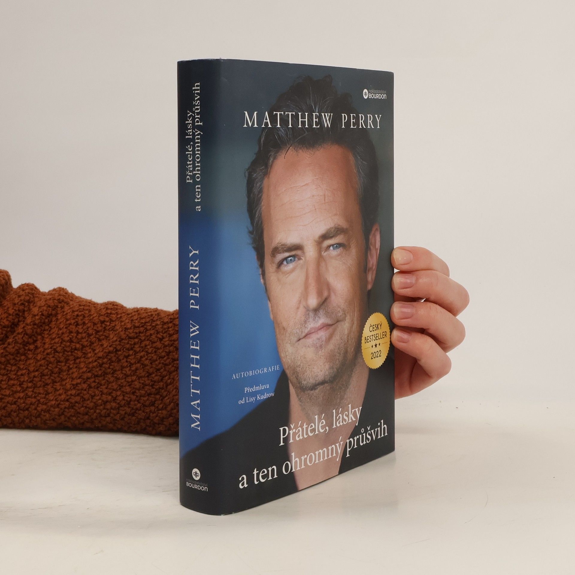 Matthew Perry Přátelé, lásky a ten ohromný průšvih