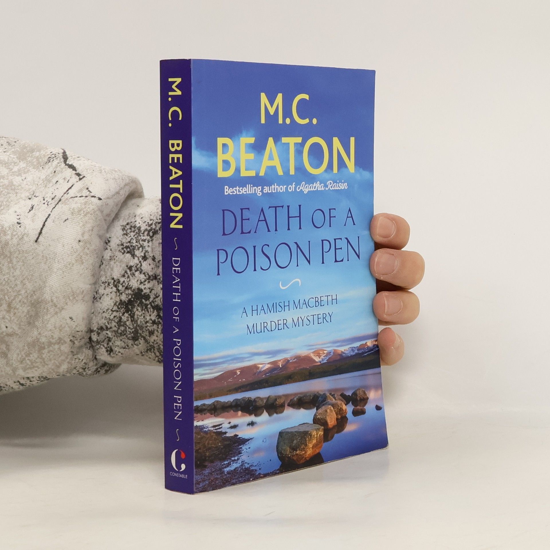 M. C. Beaton Death of a Poison Pen
