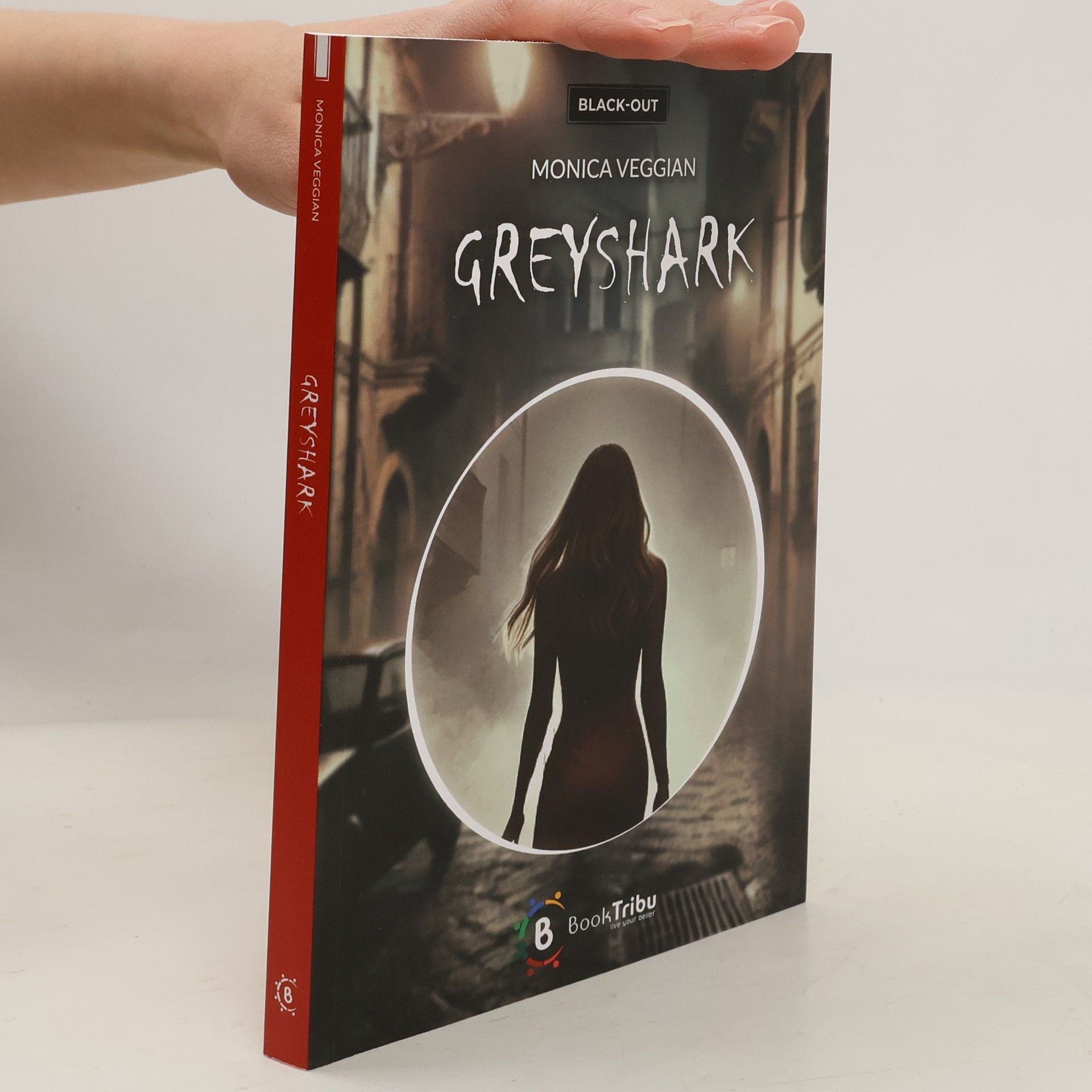 Monica Veggian Greyshark