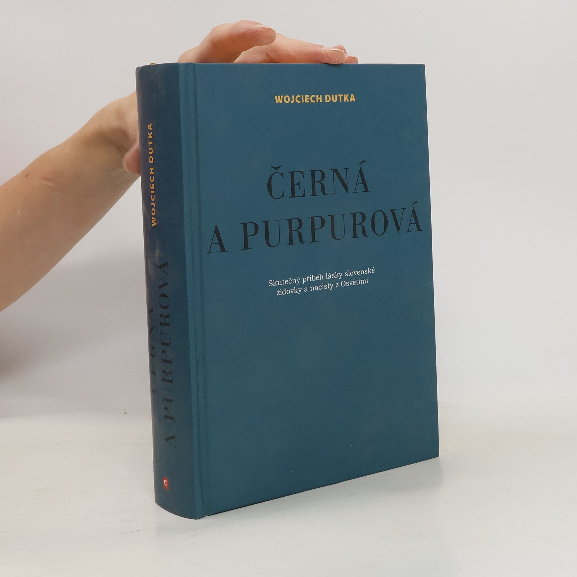 Černá a purpurová