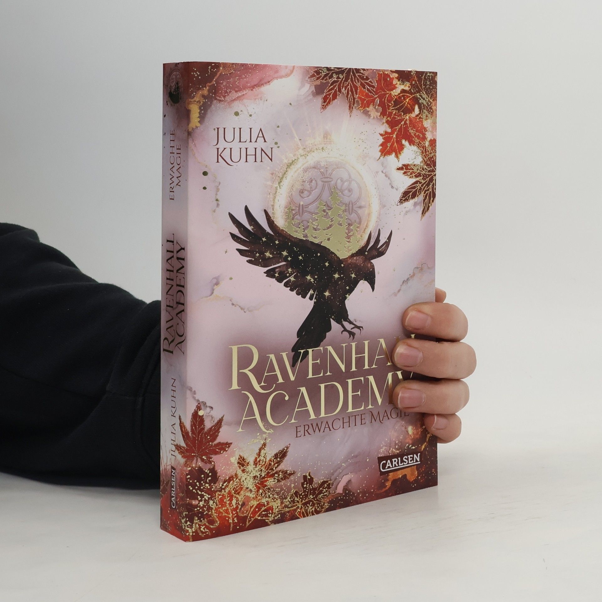 Julia Kuhn Ravenhall Academy 2: Erwachte Magie