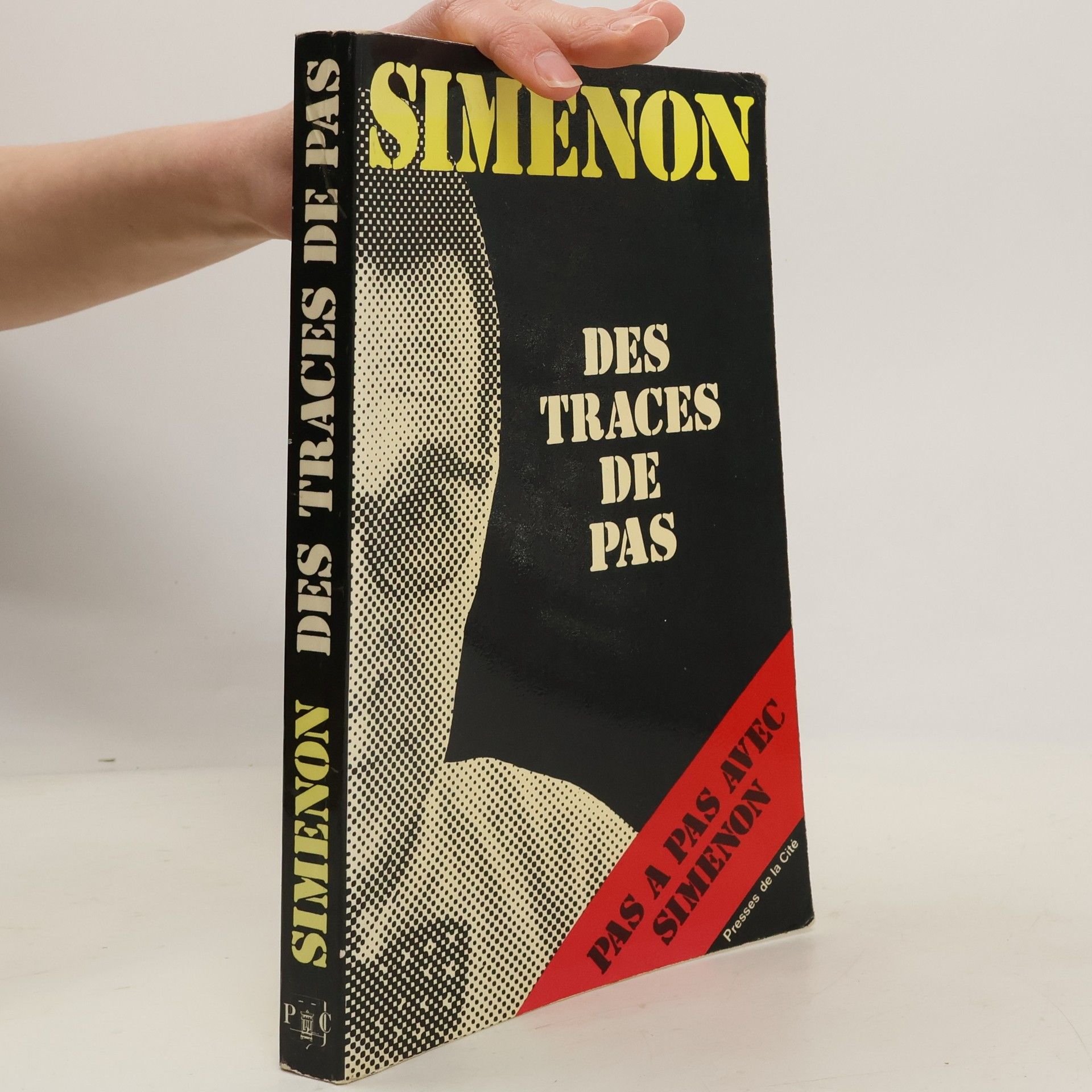 Georges Simenon Des traces de pas