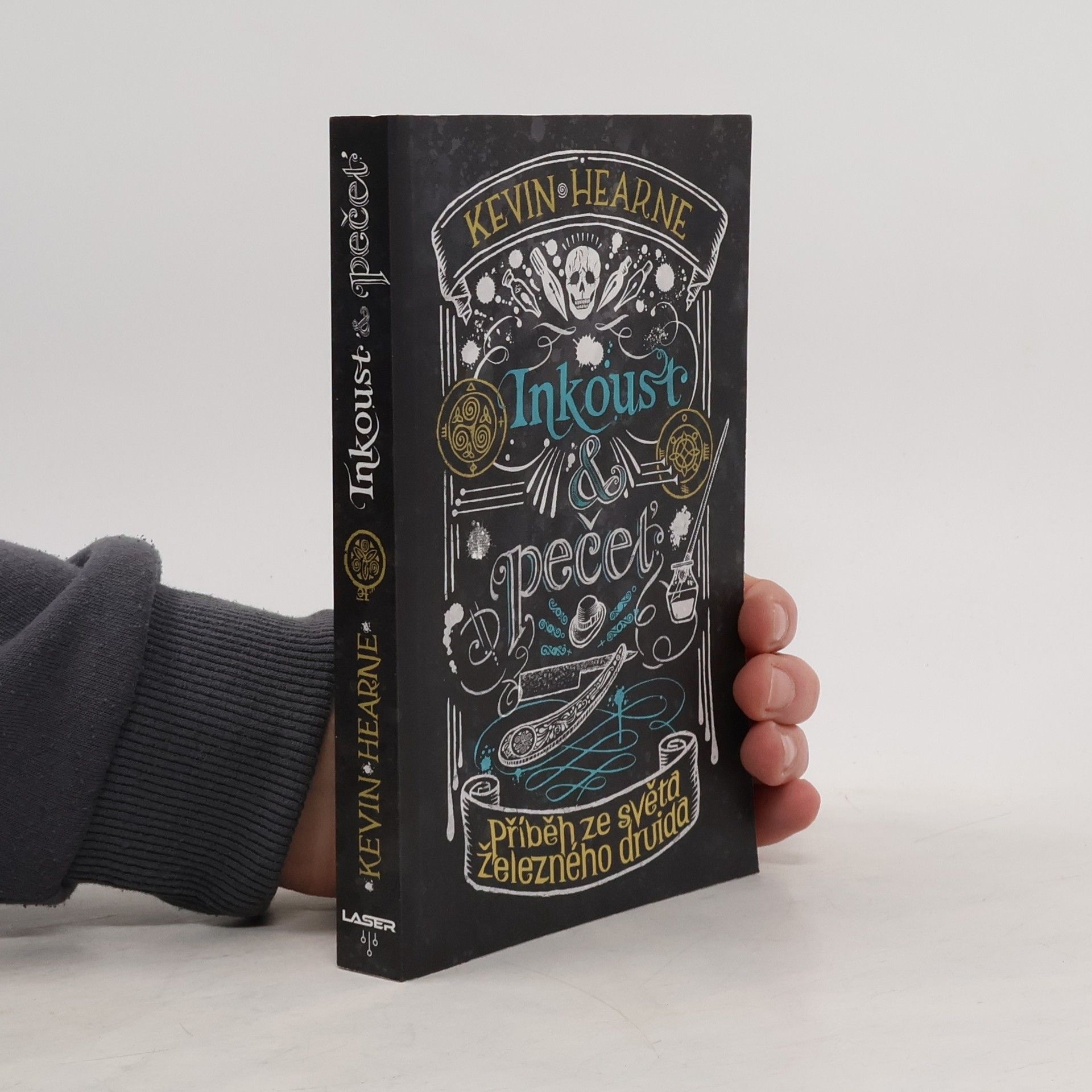 Kevin Hearne Inkoust & pečeť