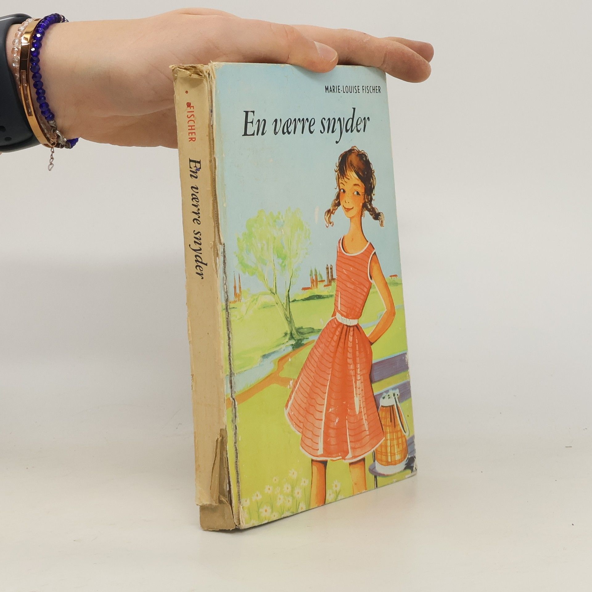 Marie Louise Fischer En vaerre snyder