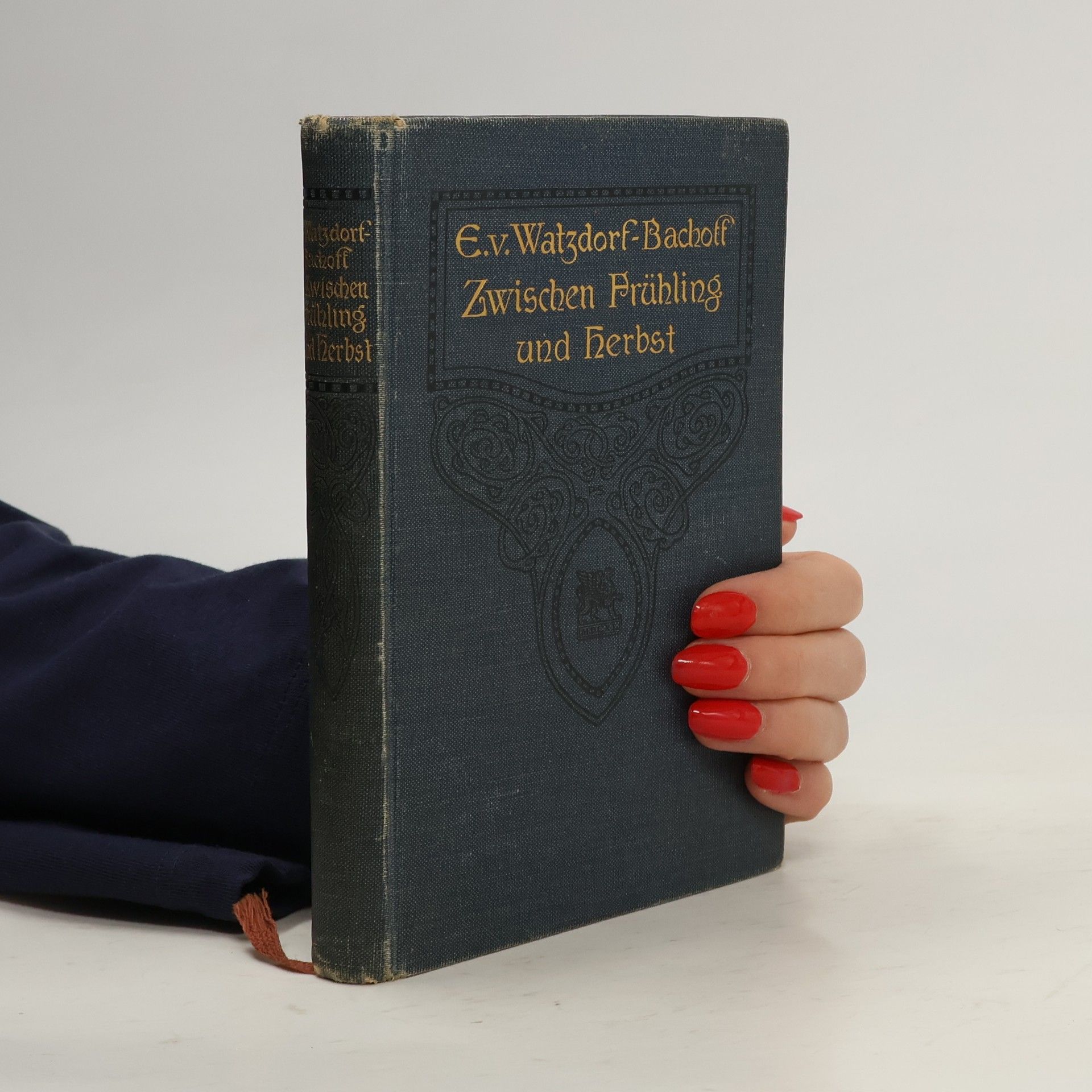 Erika von Watzdorf-Bachoff Zwischen Frühling und Herbst