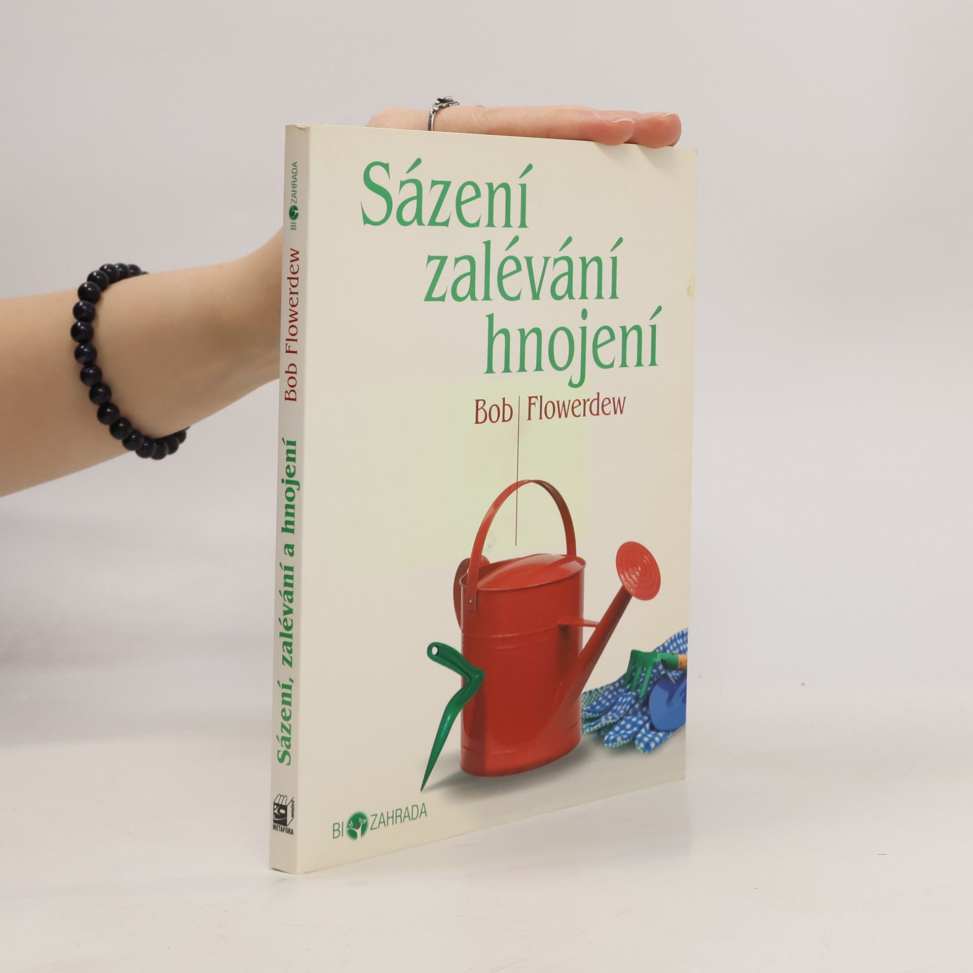 Sázení, zalévání, hnojení