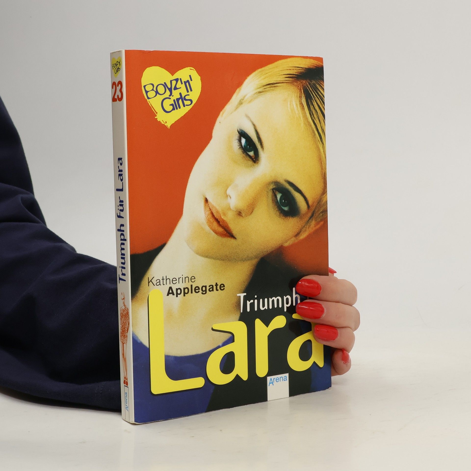Katherine Applegate Triumph für Lara. Mit Love-Message-Karte zum Ausschneiden und Verschicken