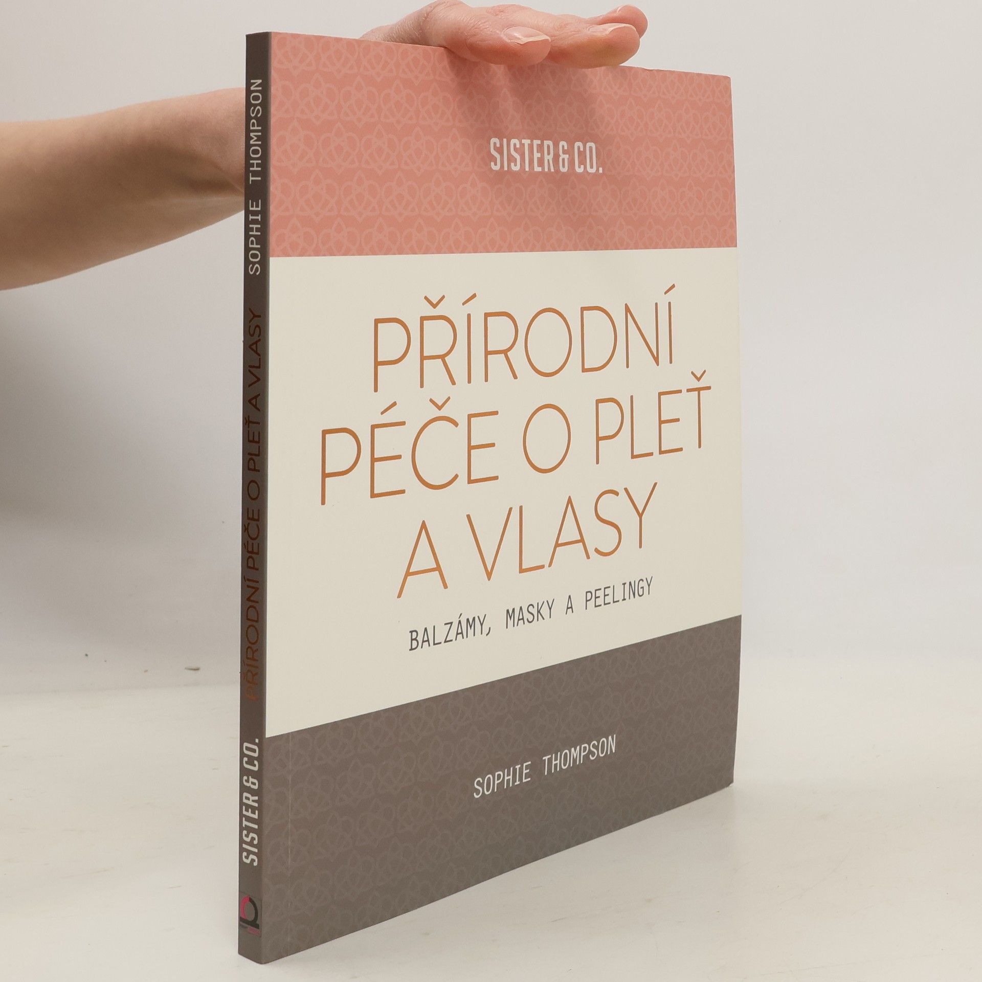 Sophie Thompson Přírodní péče o pleť a vlasy