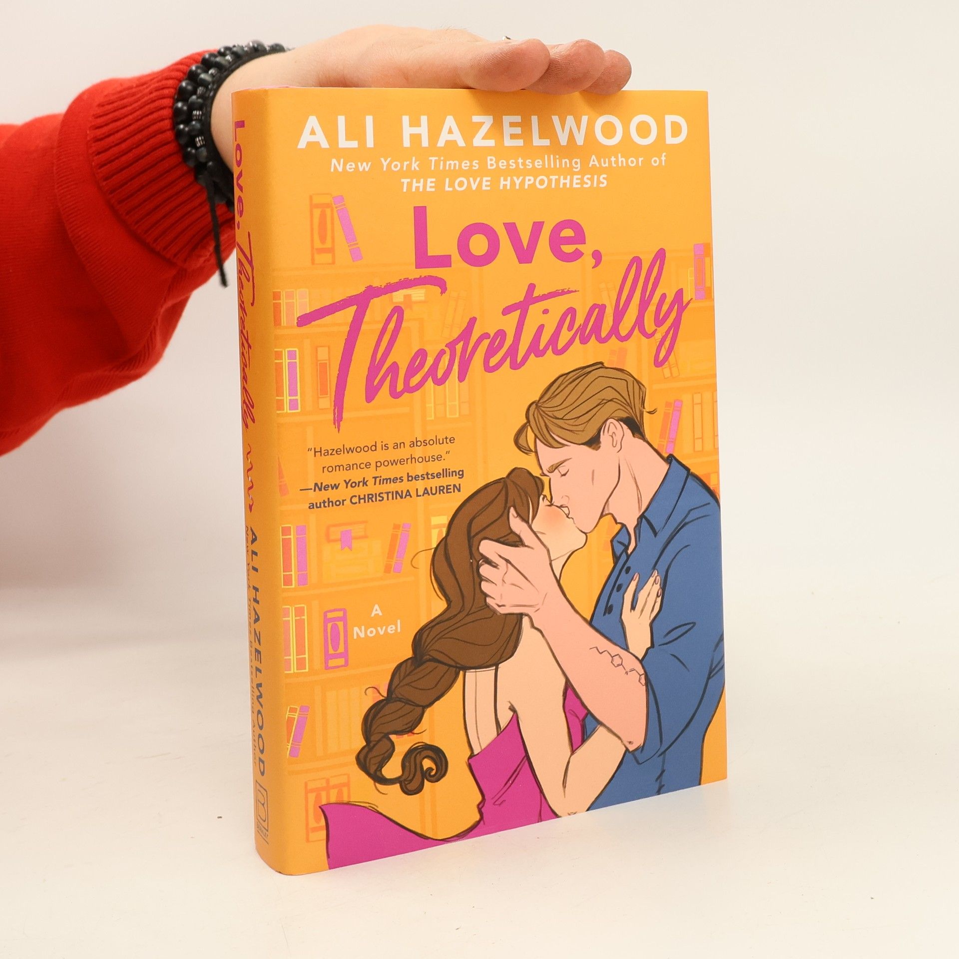 Ali Hazelwood Love, Theoretically
