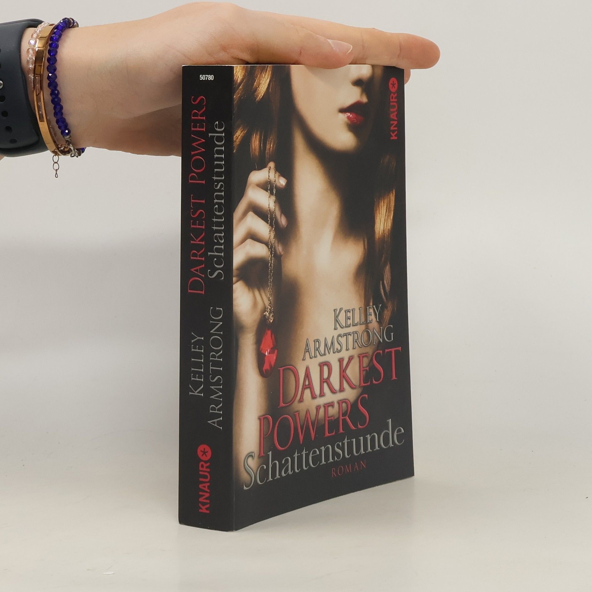 Kelley Armstrong Darkest Powers, Schattenstunde