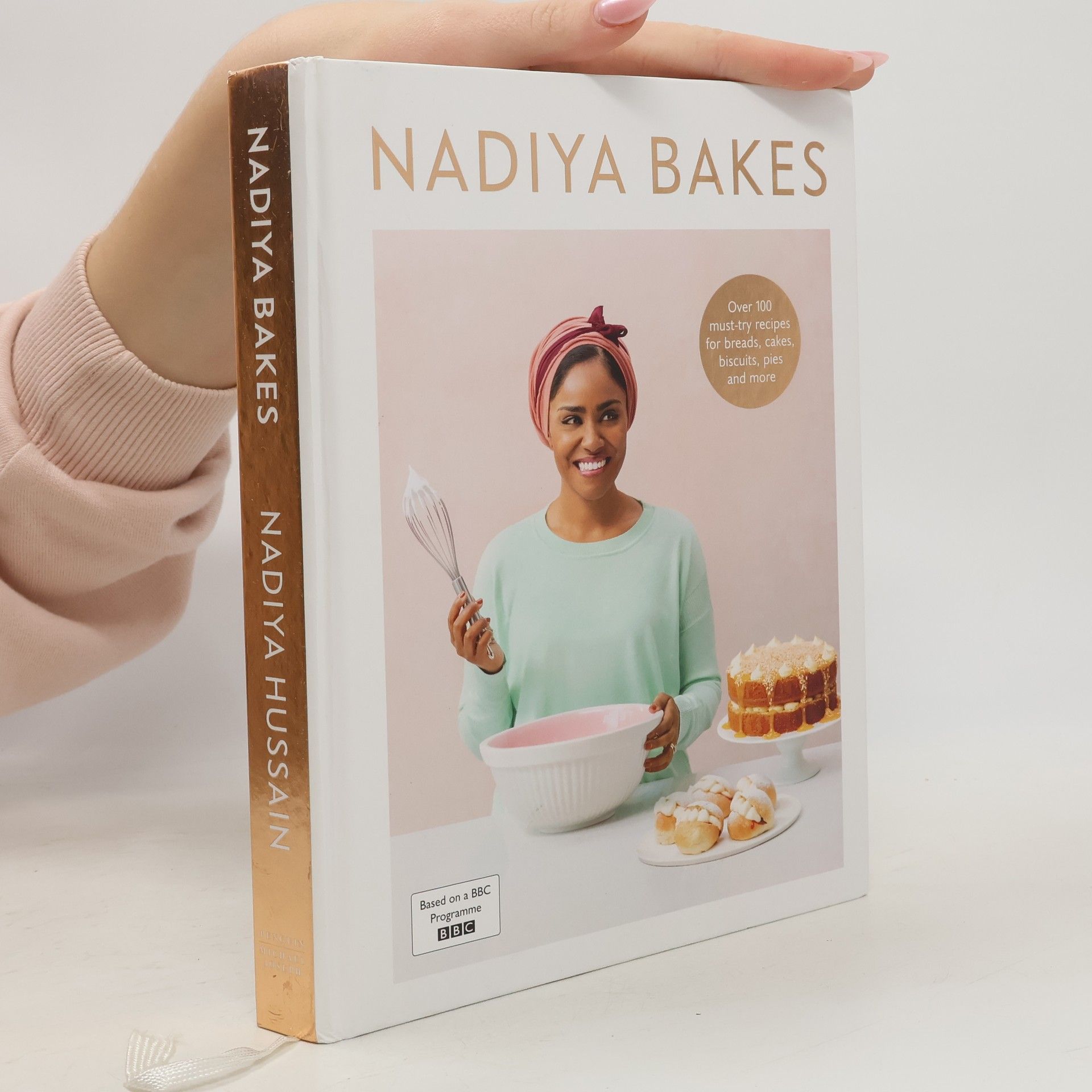 Nadiya Bakes