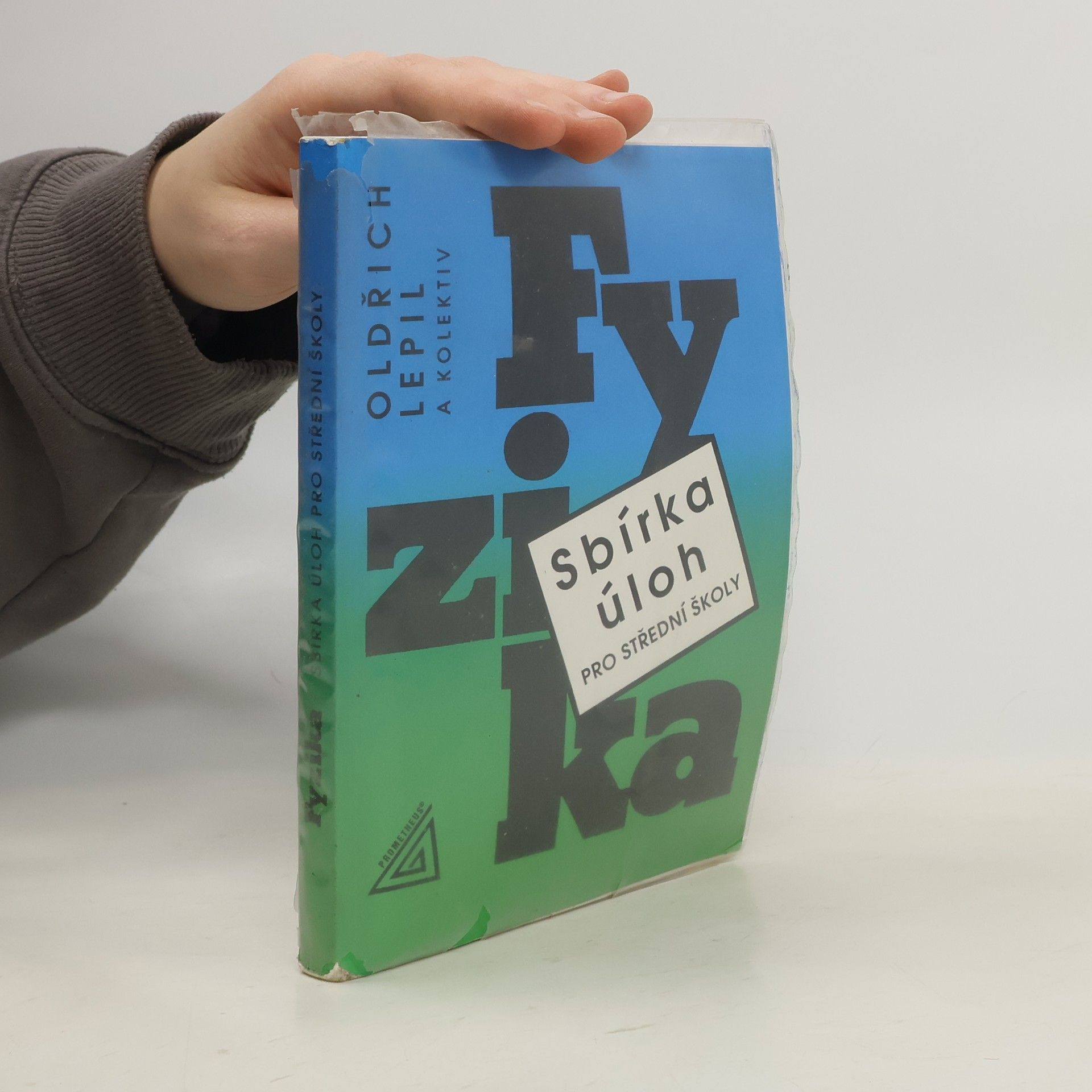 Fyzika. Sbírka úloh pro střední školy