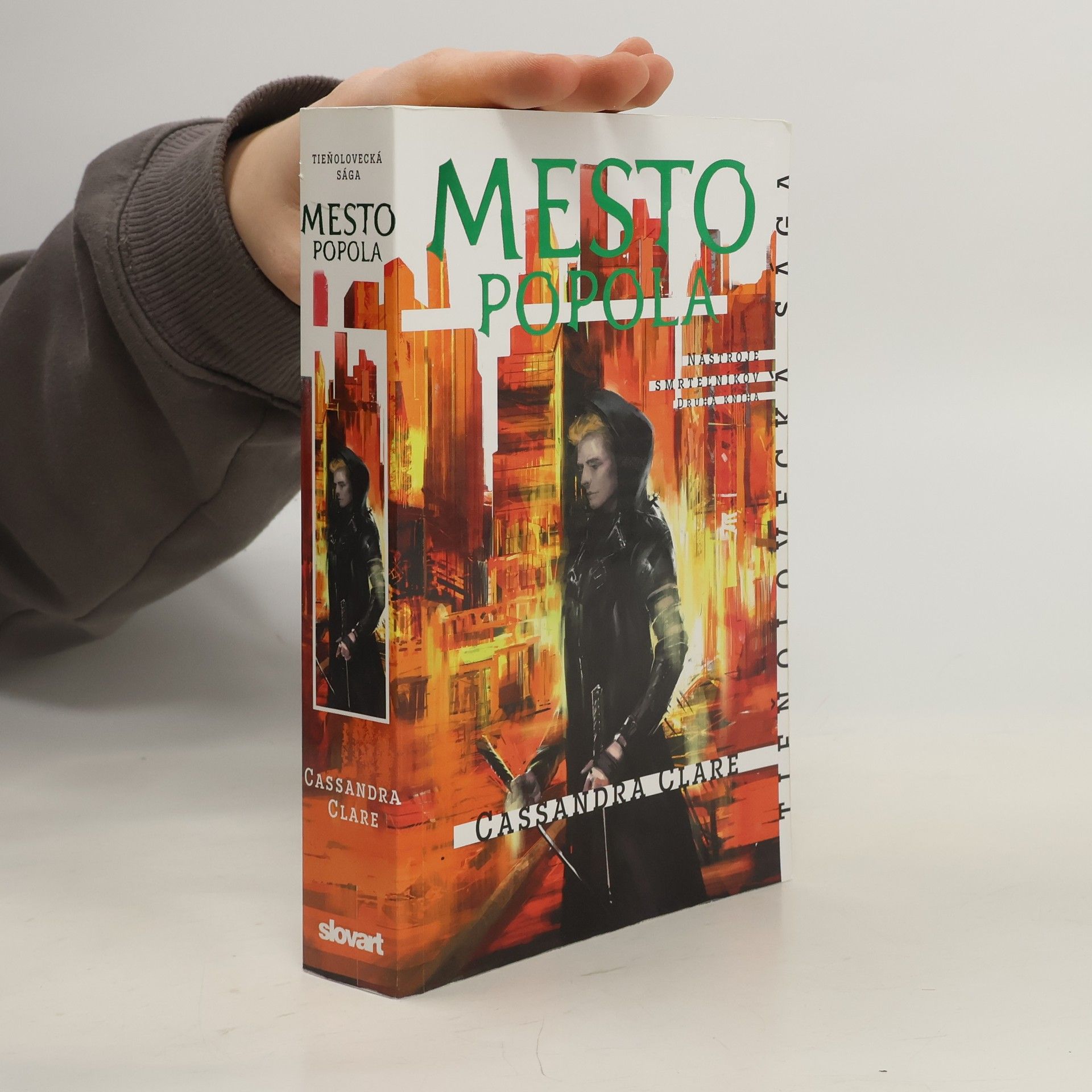 Cassandra Clare Mesto popola