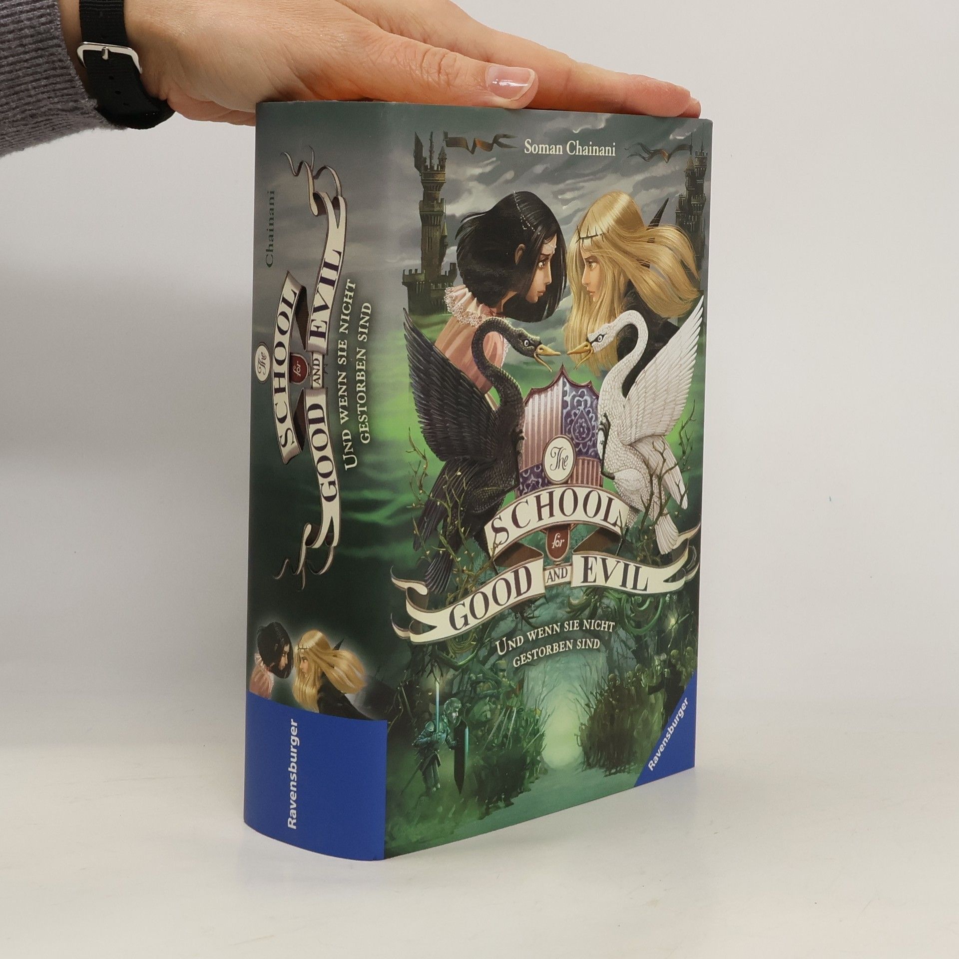 Soman Chainani The School for Good and Evil 3