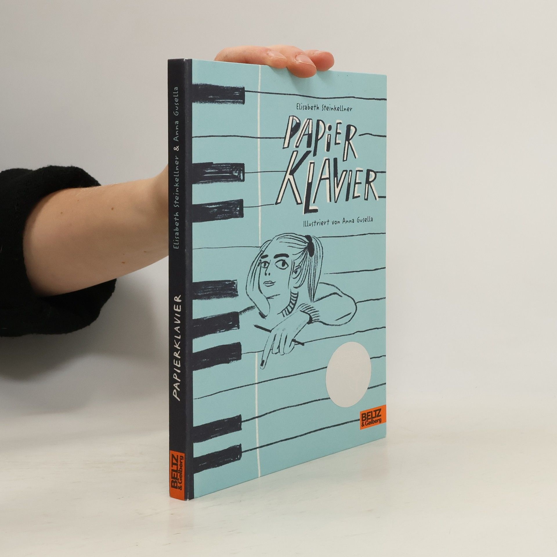 Anna Gusella Papierklavier