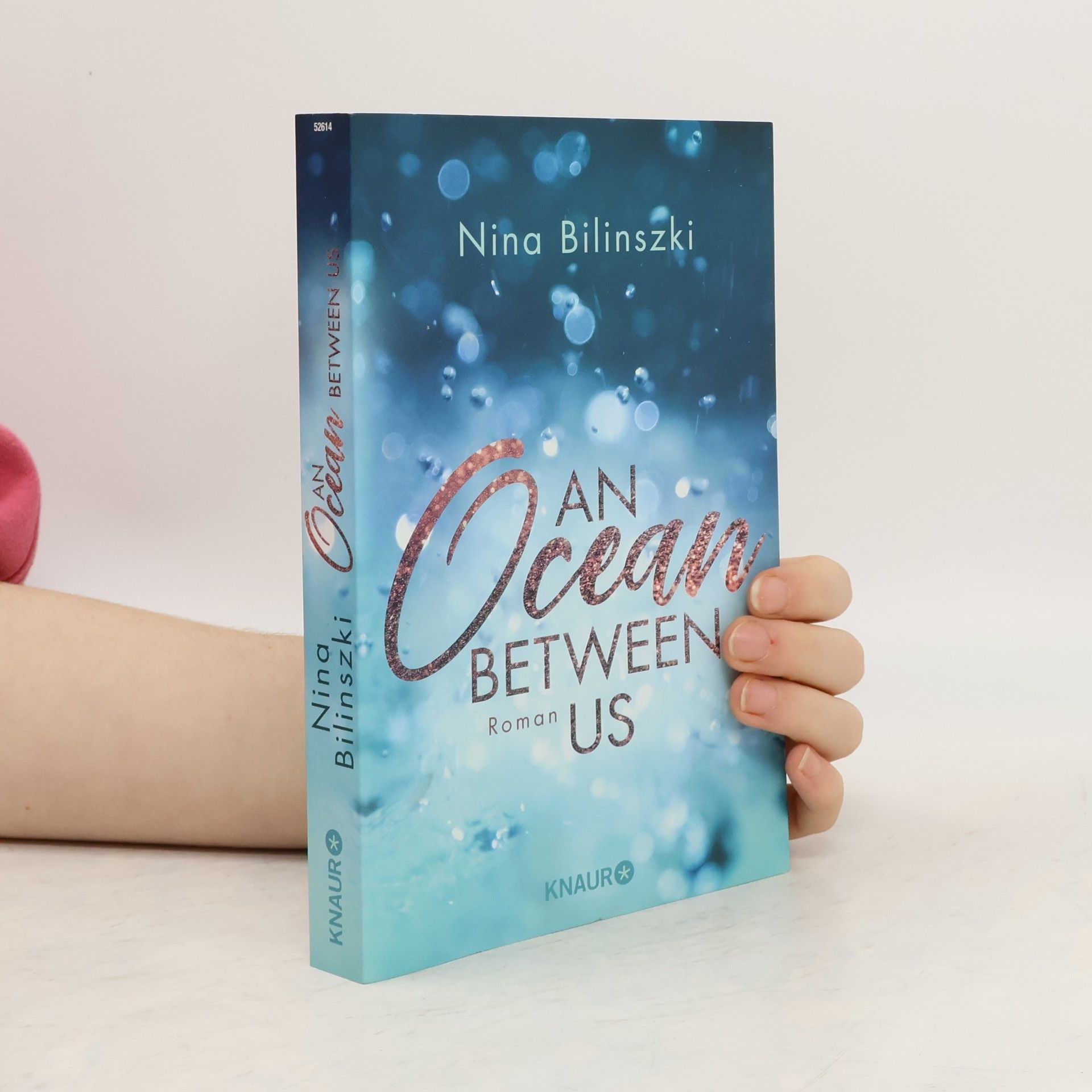 Nina Bilinszki An ocean between us