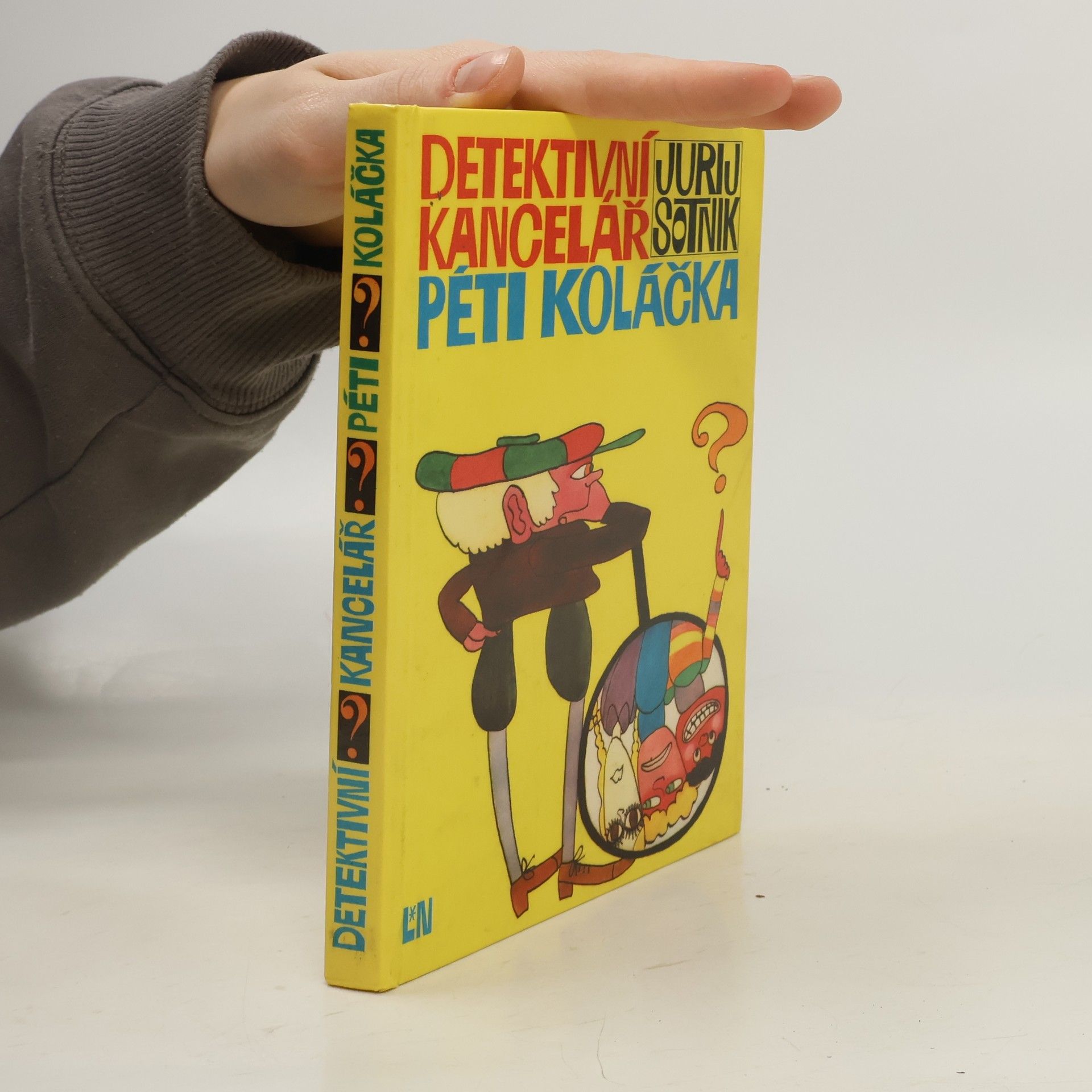 Detektivní kancelář Péti Koláčka