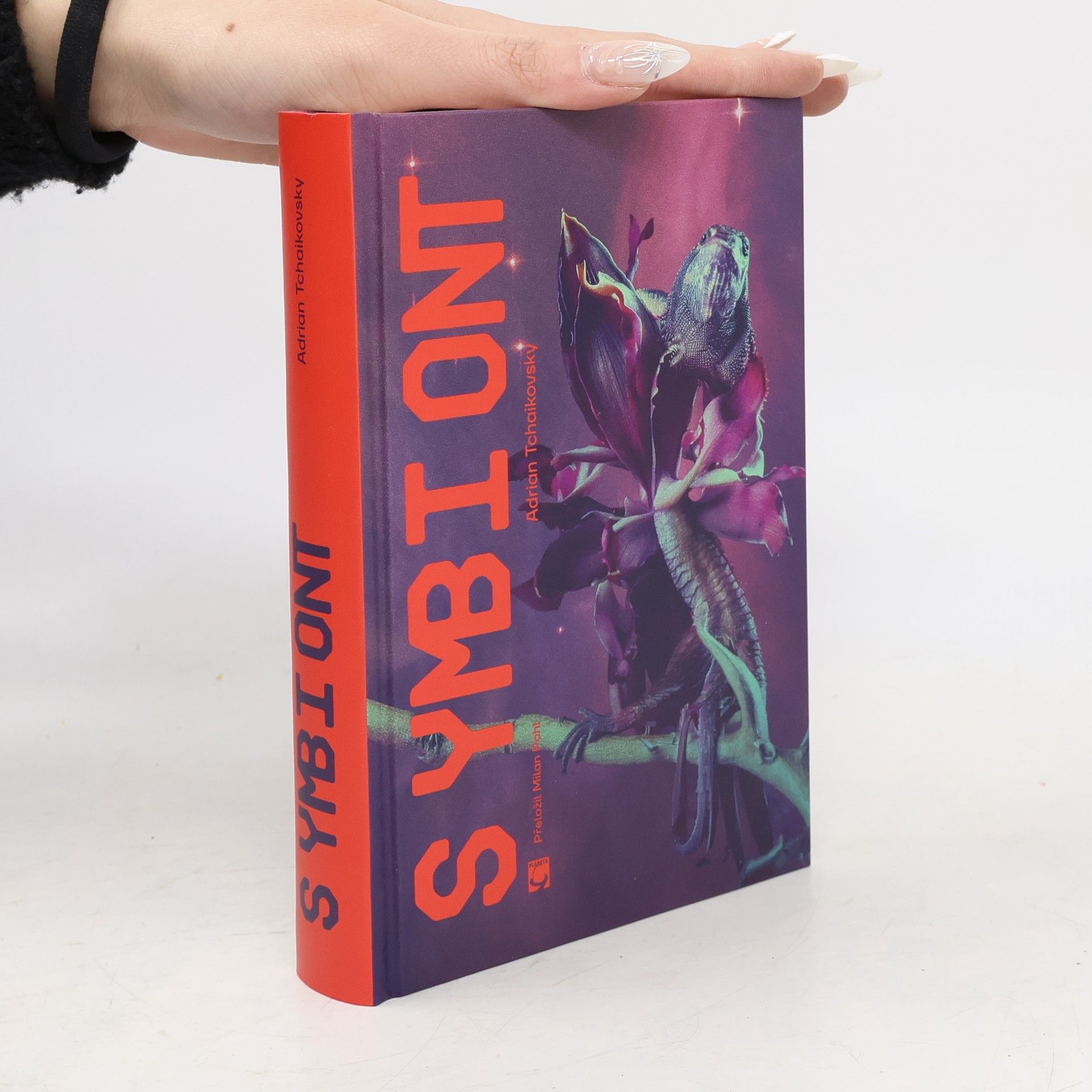 Adrian Tchaikovsky Symbiont