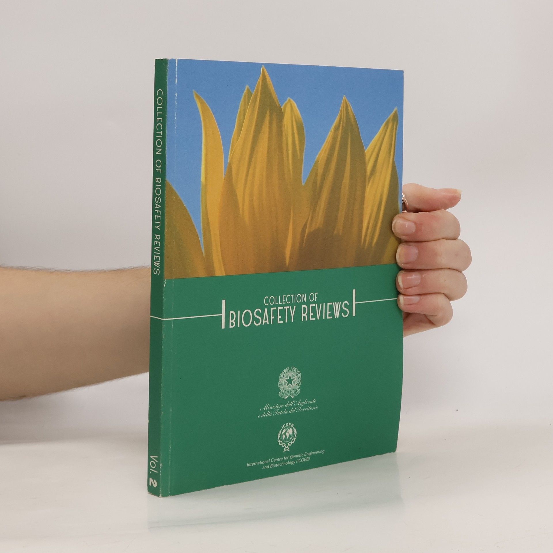 Autores varios Collection of Biosafety Reviews