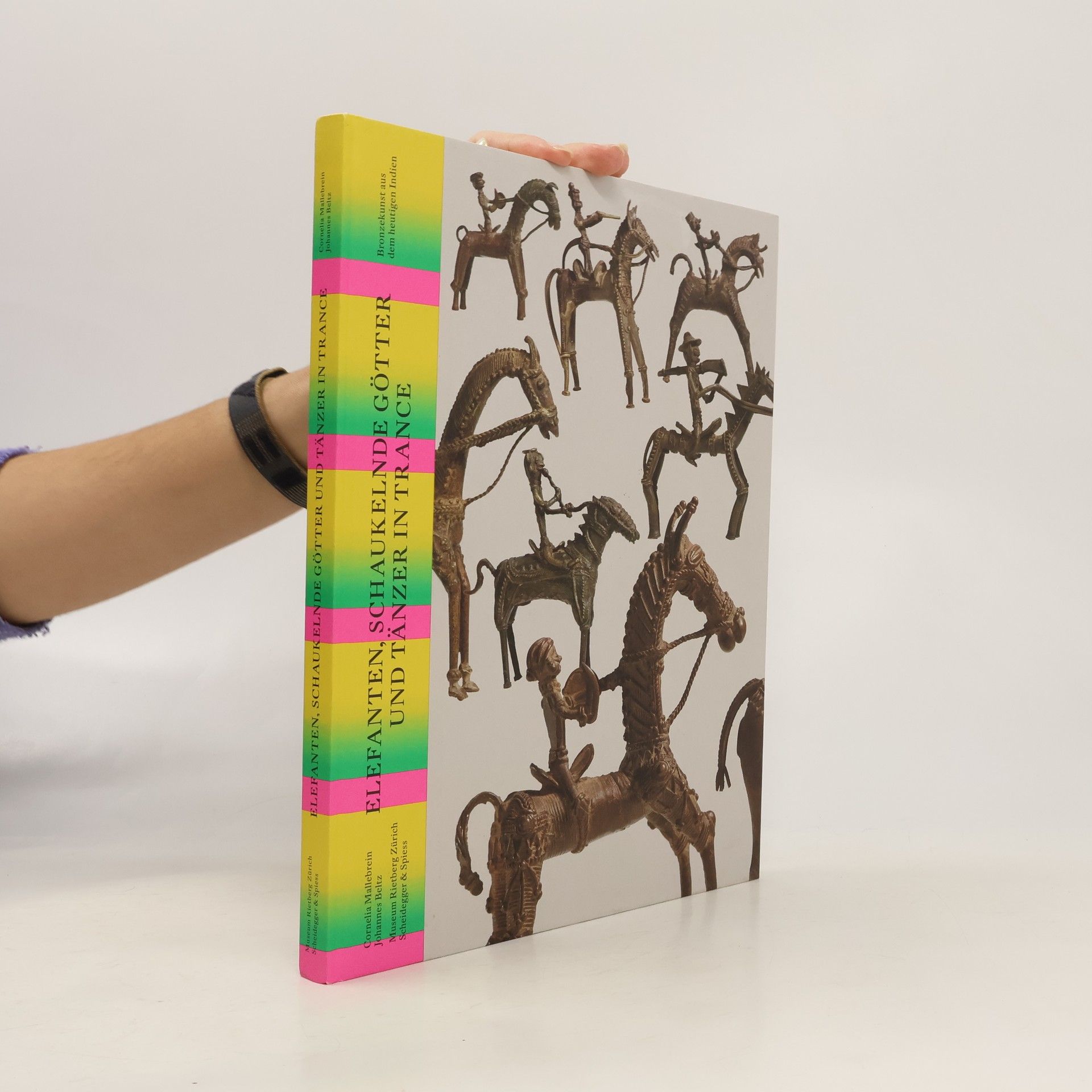 Johannes Beltz Elefanten, schaukelnde Götter und Tänzer in Trance