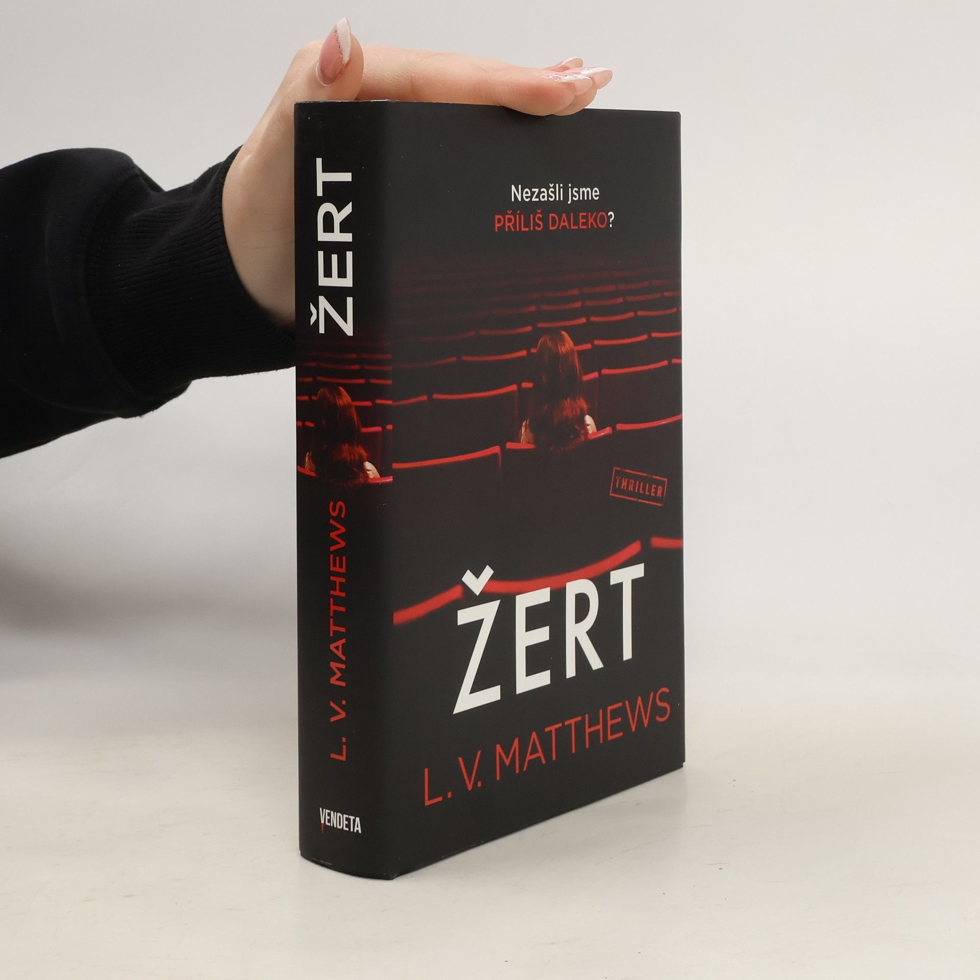 L. V. Matthews Žert