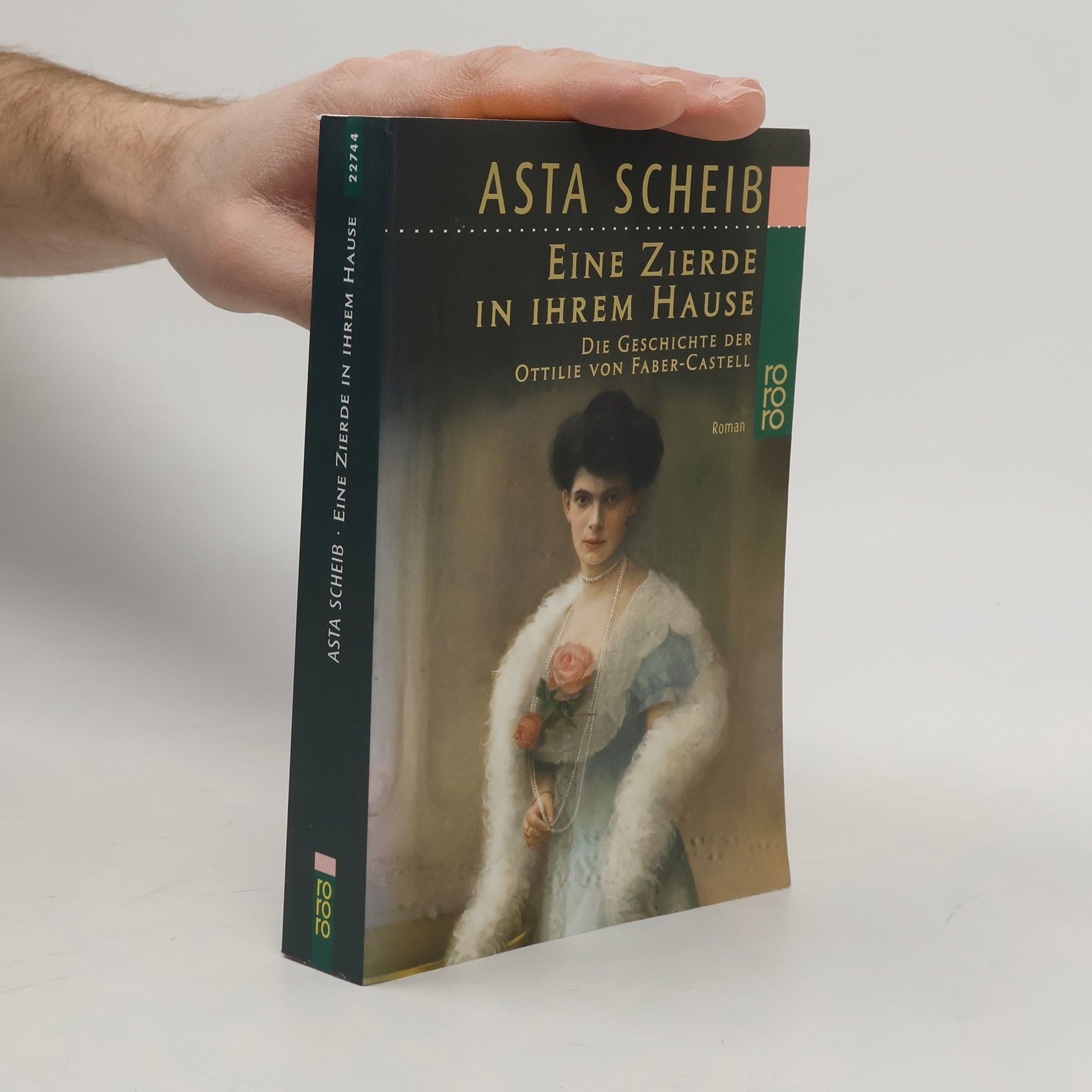 Asta Scheib Eine Zierde in ihrem Hause