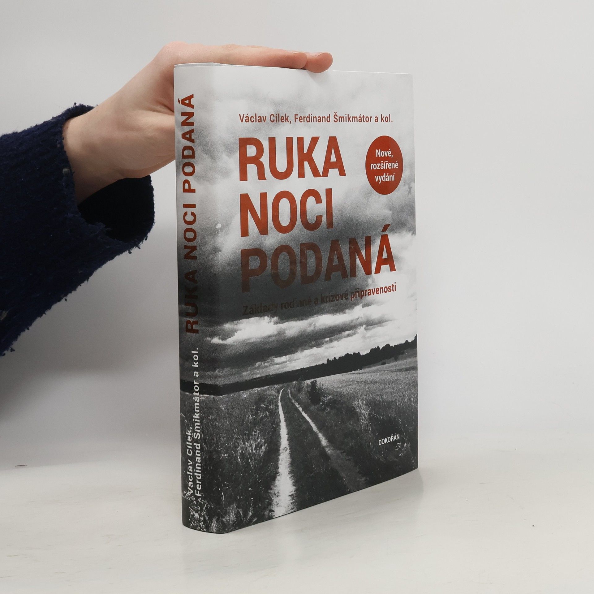 Ruka noci podaná - Základy rodinné a krizové připravenosti