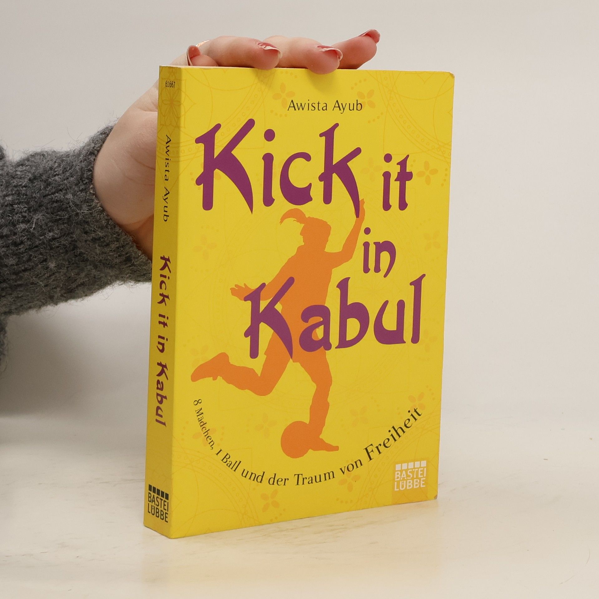 Awista Ayub Kick it in Kabul