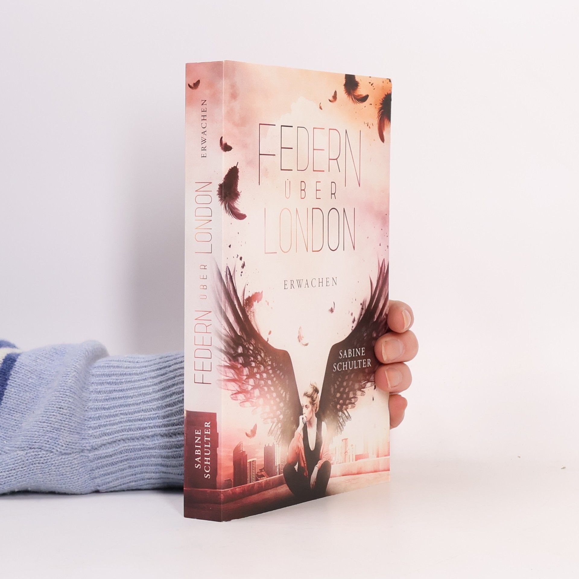 Federn über London 1