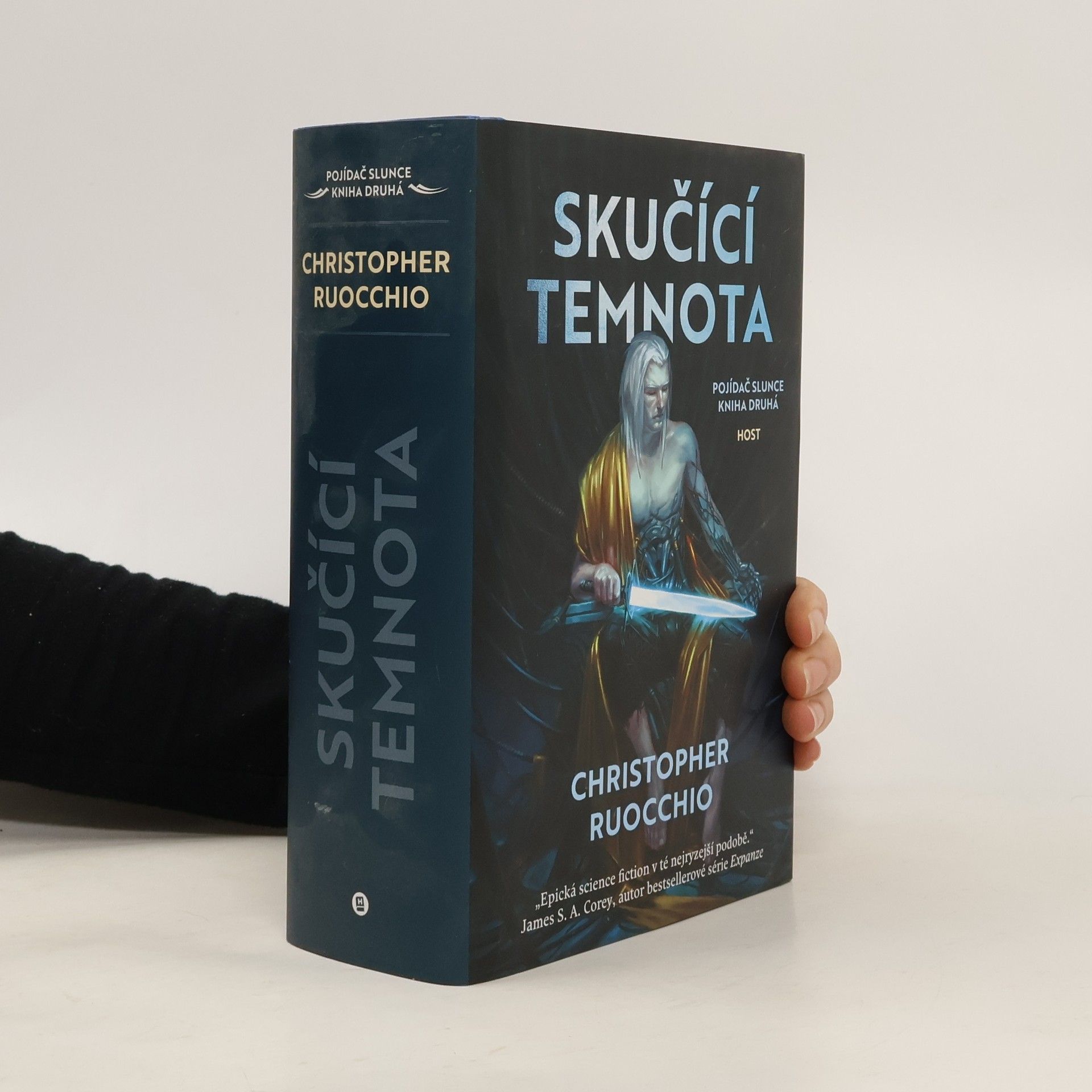 Skučící temnota