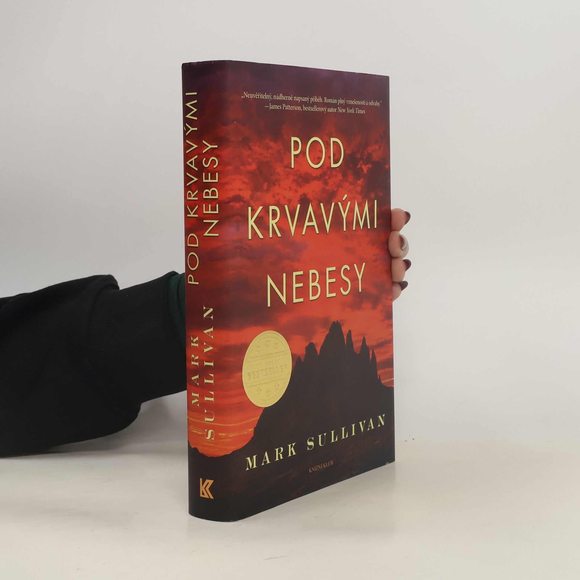 Mark T. Sullivan Pod krvavými nebesy
