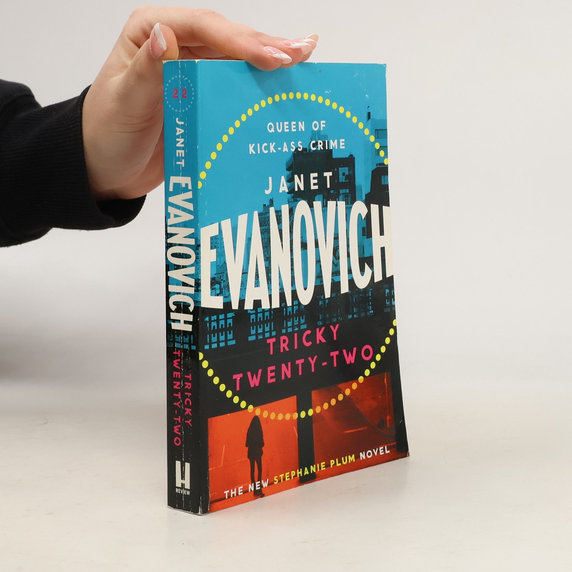 Janet Evanovich Tricky Twenty-Two