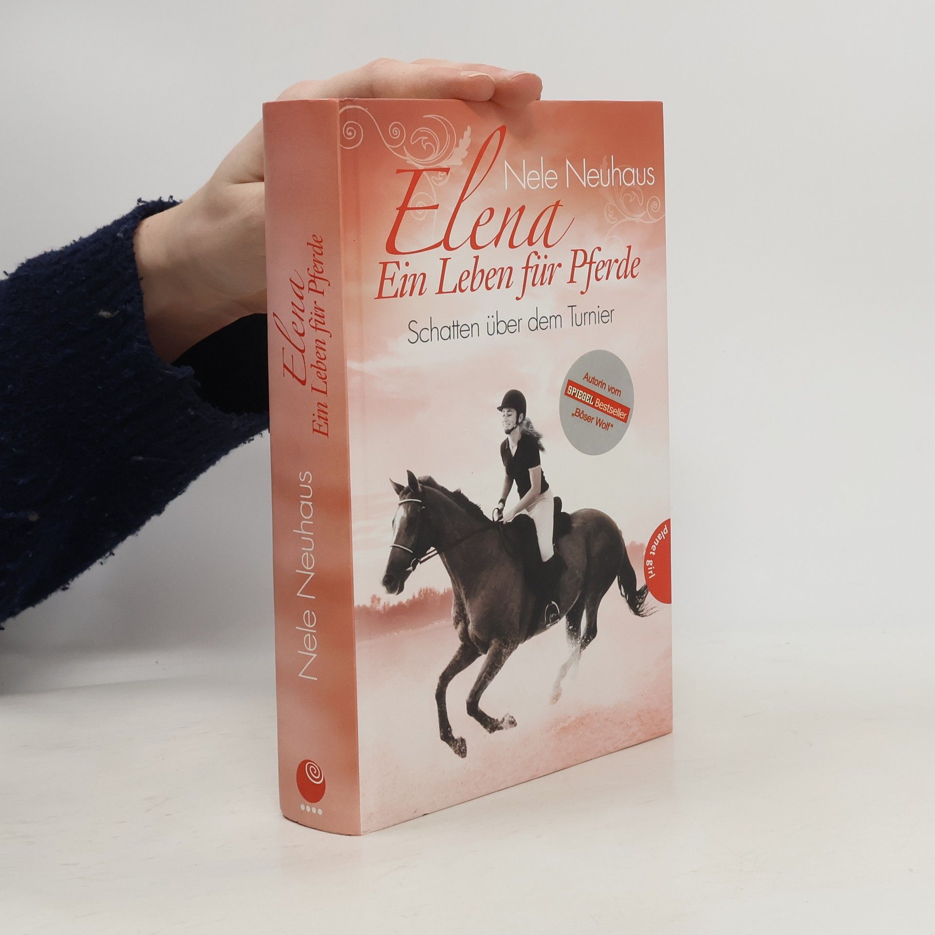 Elena. Ein Leben für Pferde. Schatten über dem Turnier