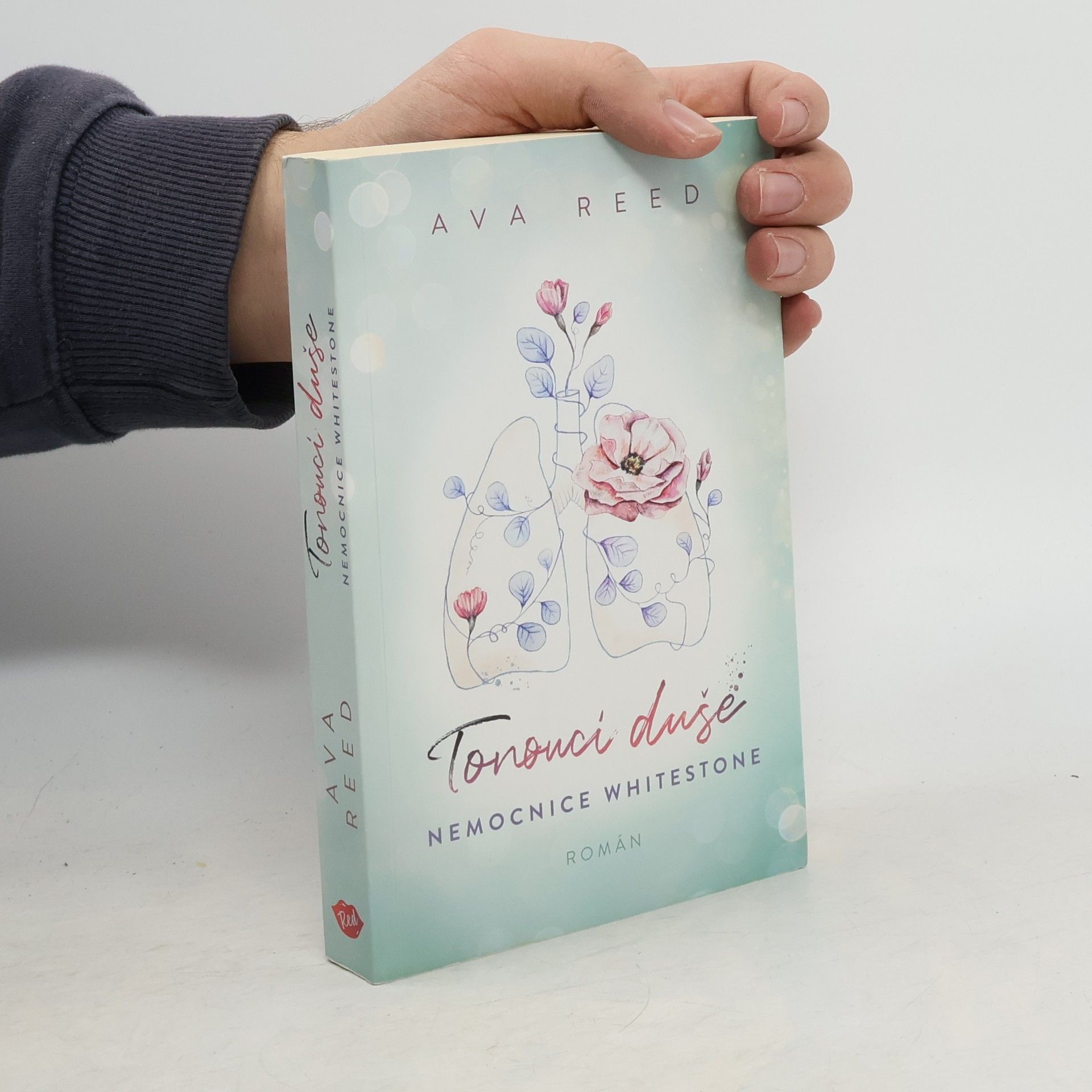 Ava Reed Nemocnice Whitestone. Tonoucí duše