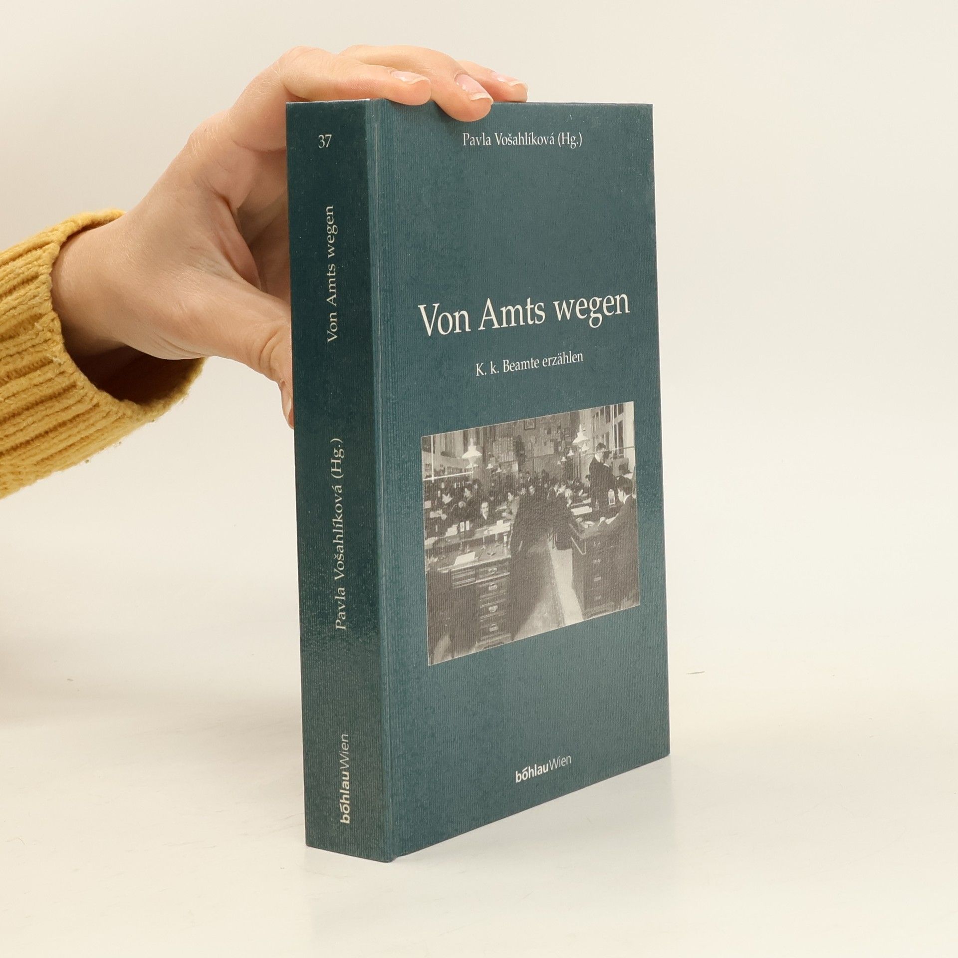 Von Amts wegen