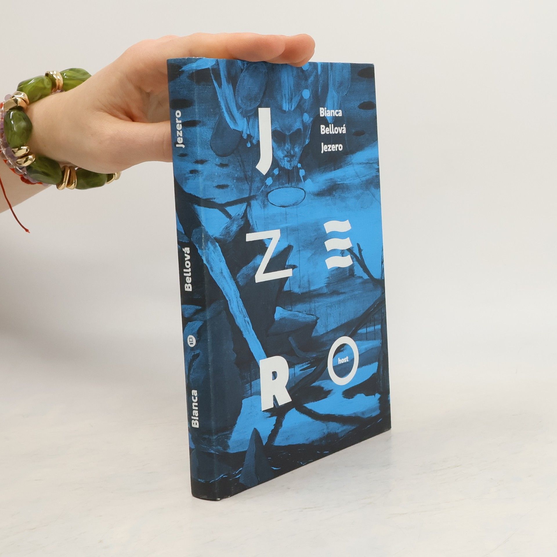 Bianca Bellová Jezero