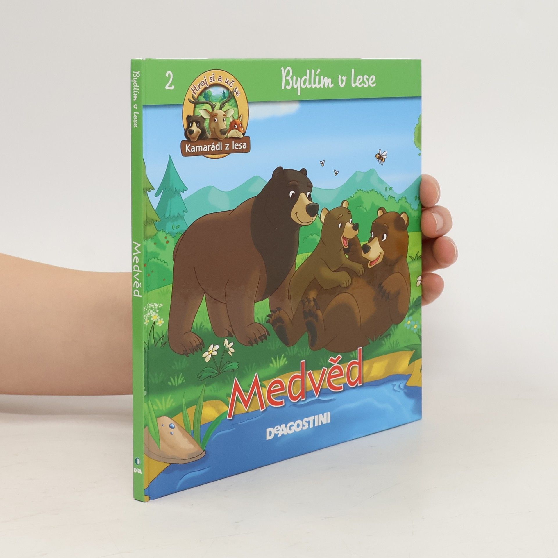 Feryal Kanbay Medvěd