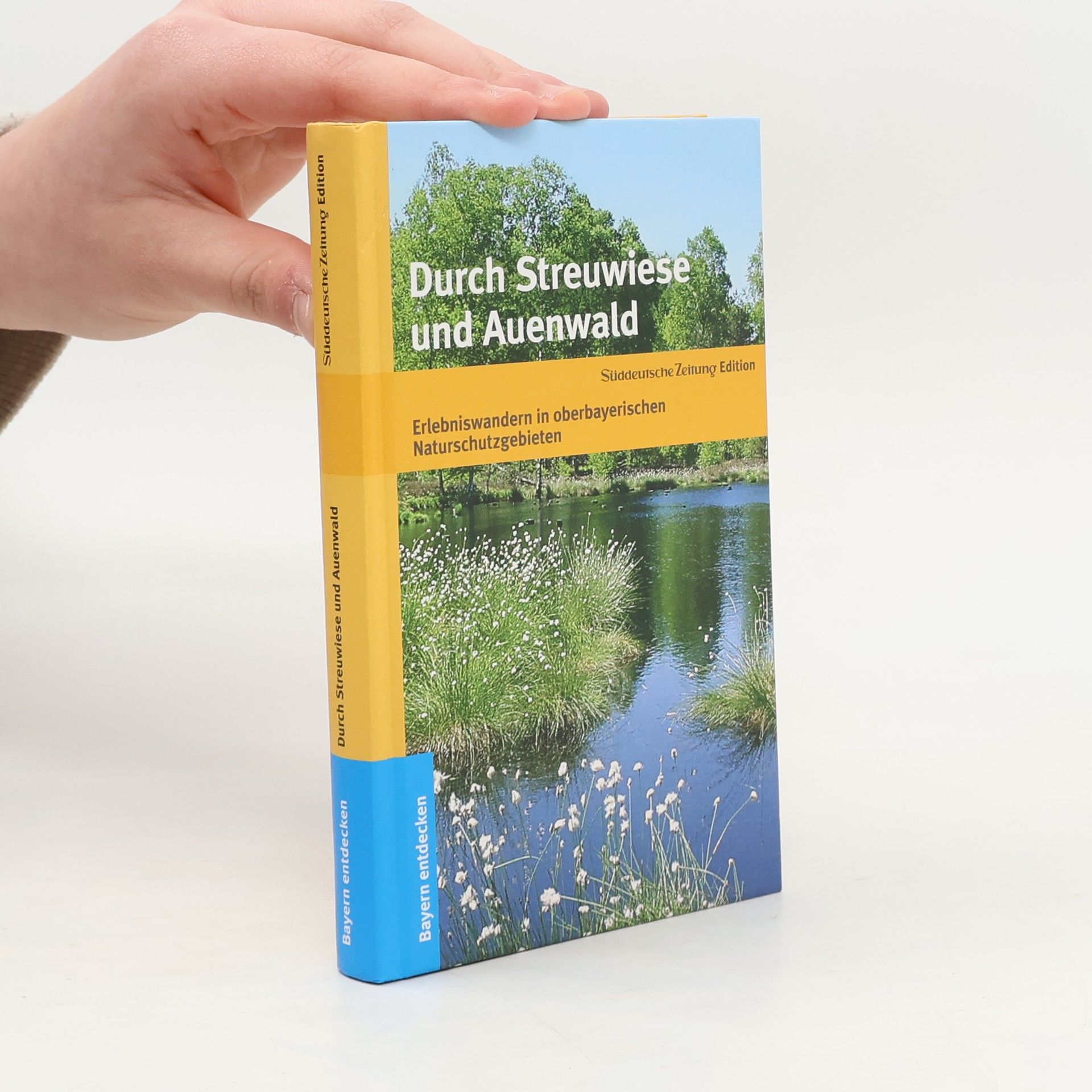 Durch Streuwiese und Auenwald