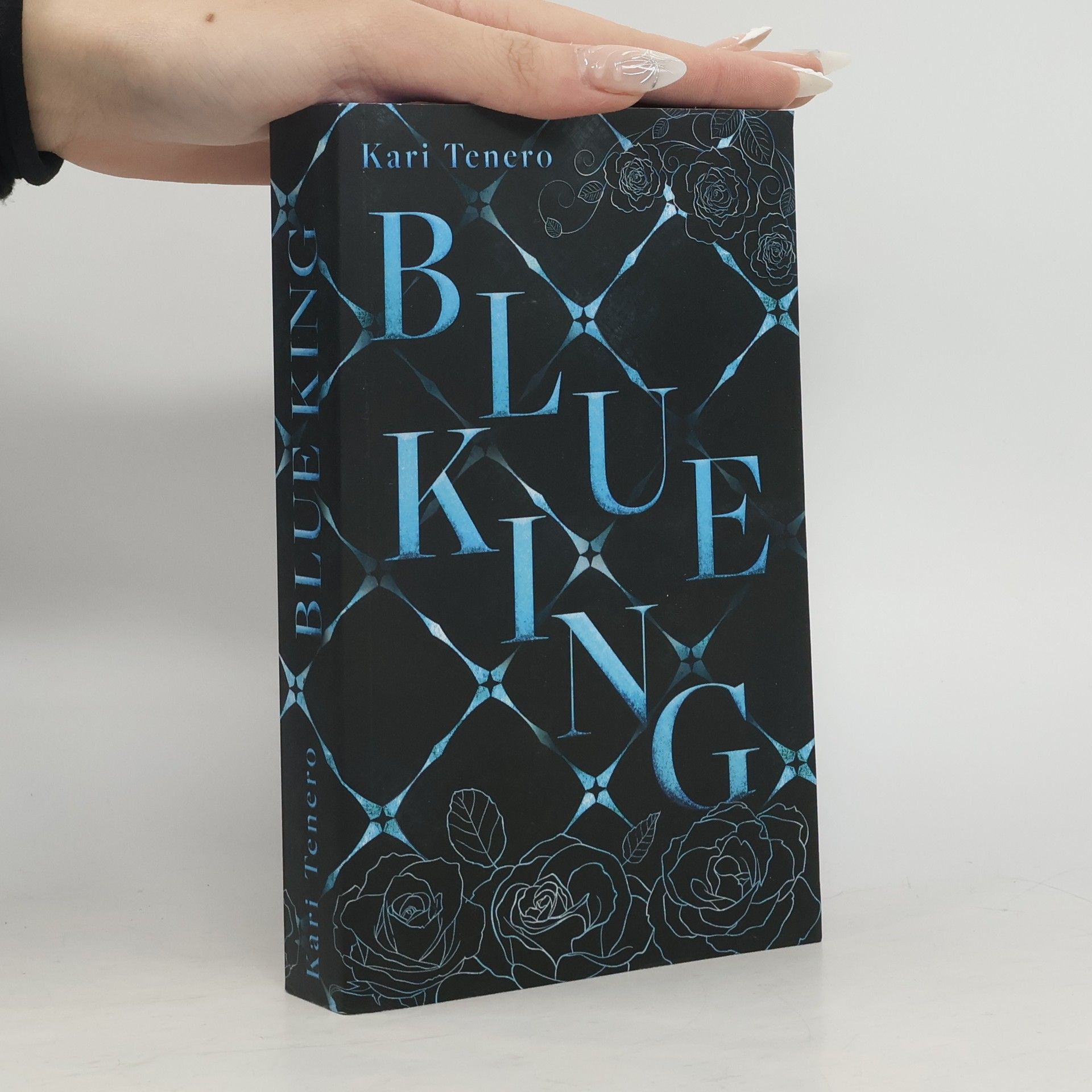 Kari Tenero Blue King