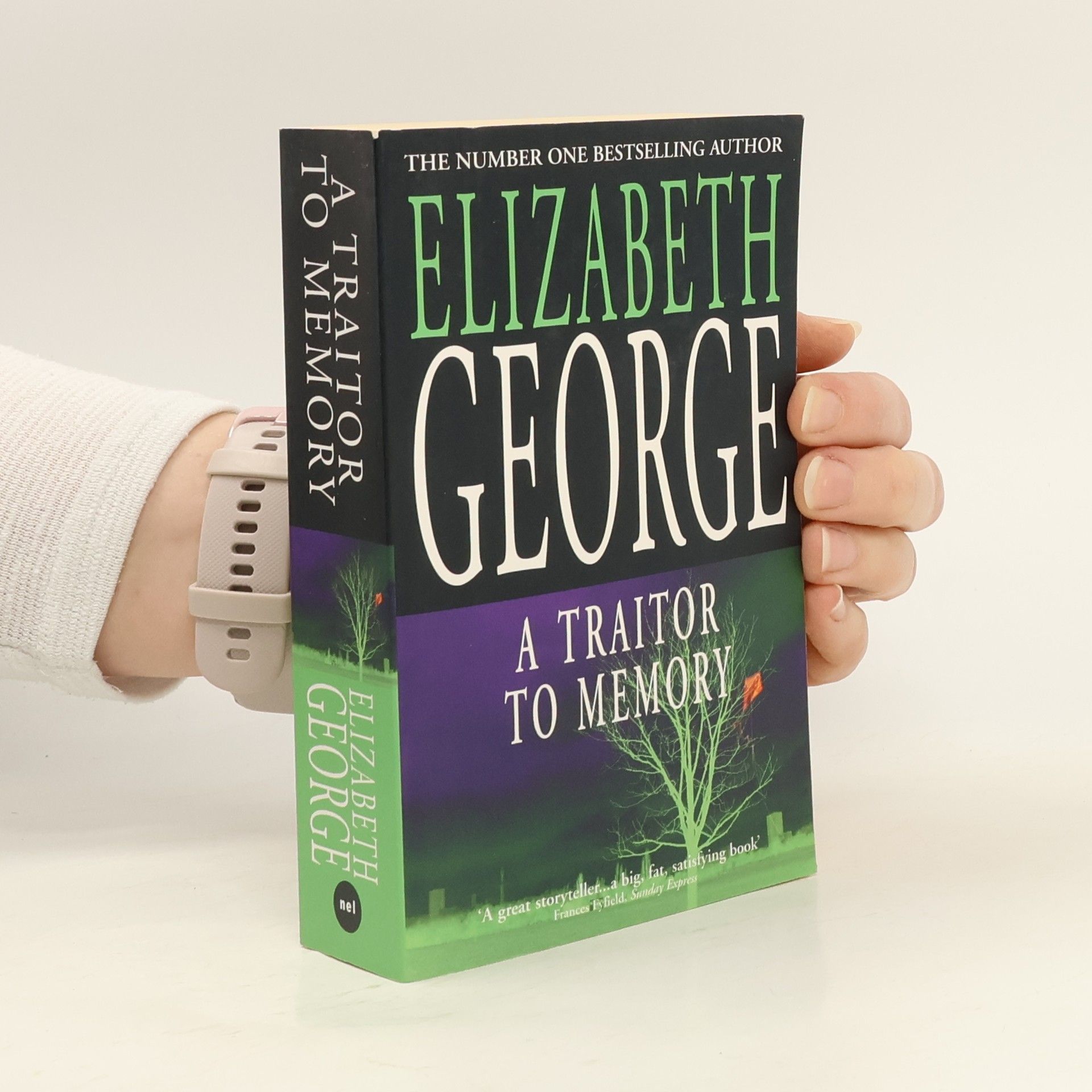 Elizabeth George A Traitor to Memory