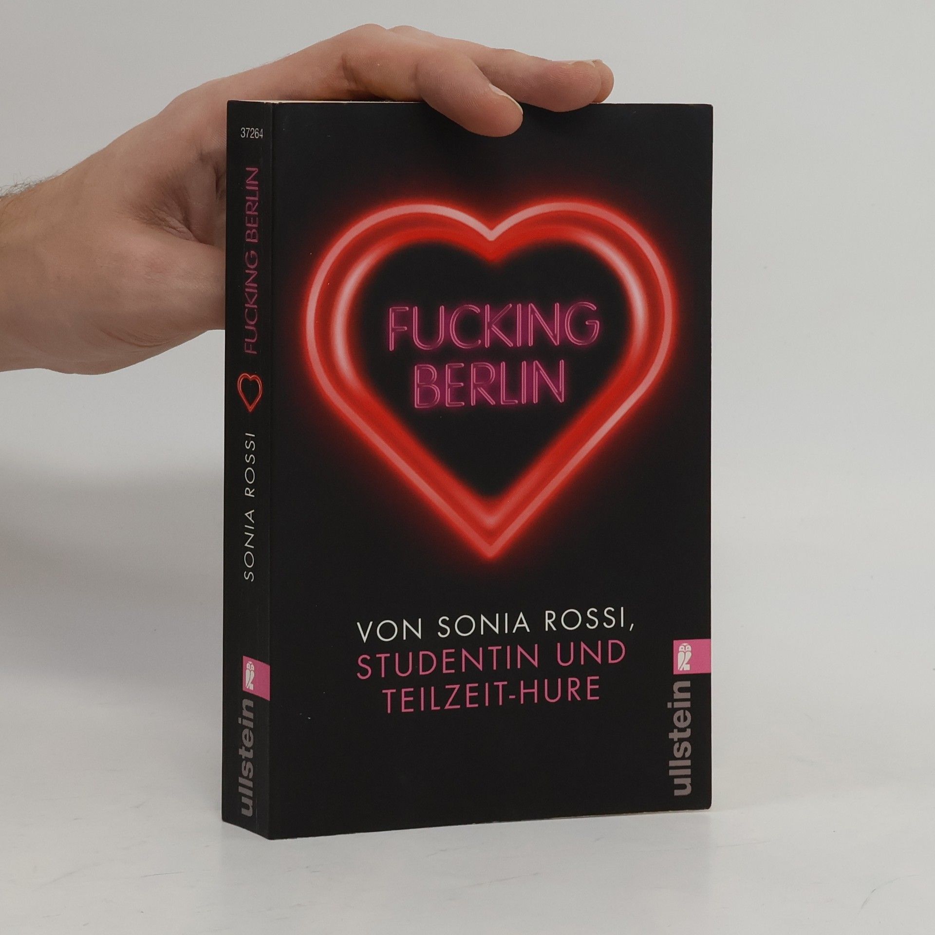 Hitomi Kanehara Tokyo love