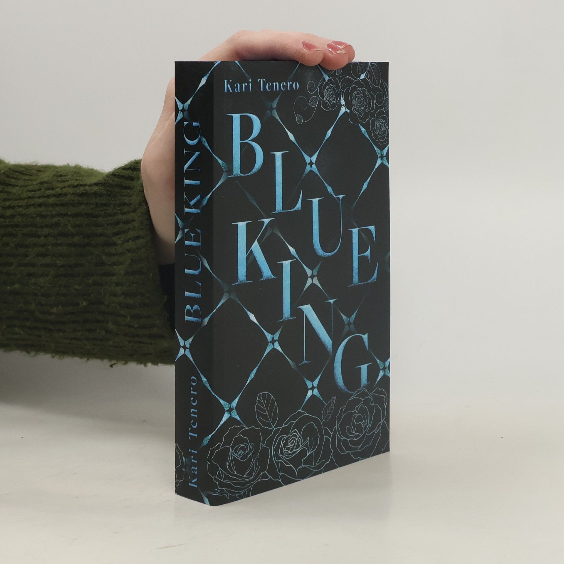 Kari Tenero Blue King