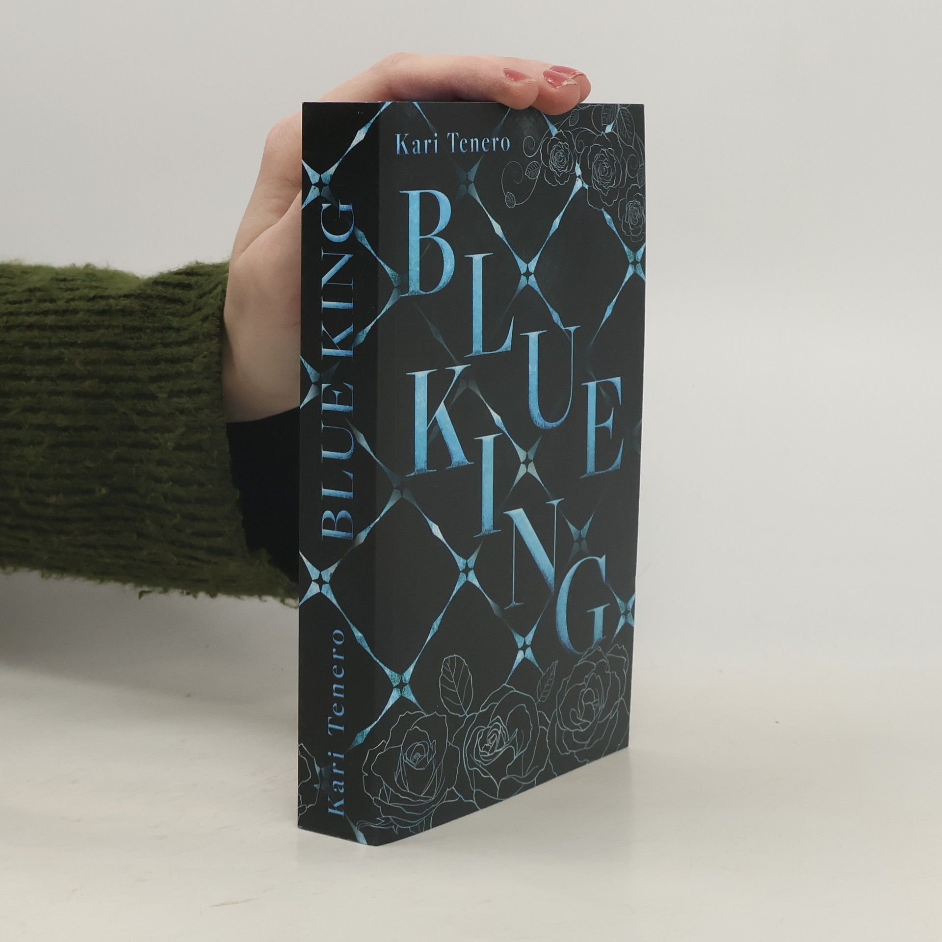 Kari Tenero Blue King