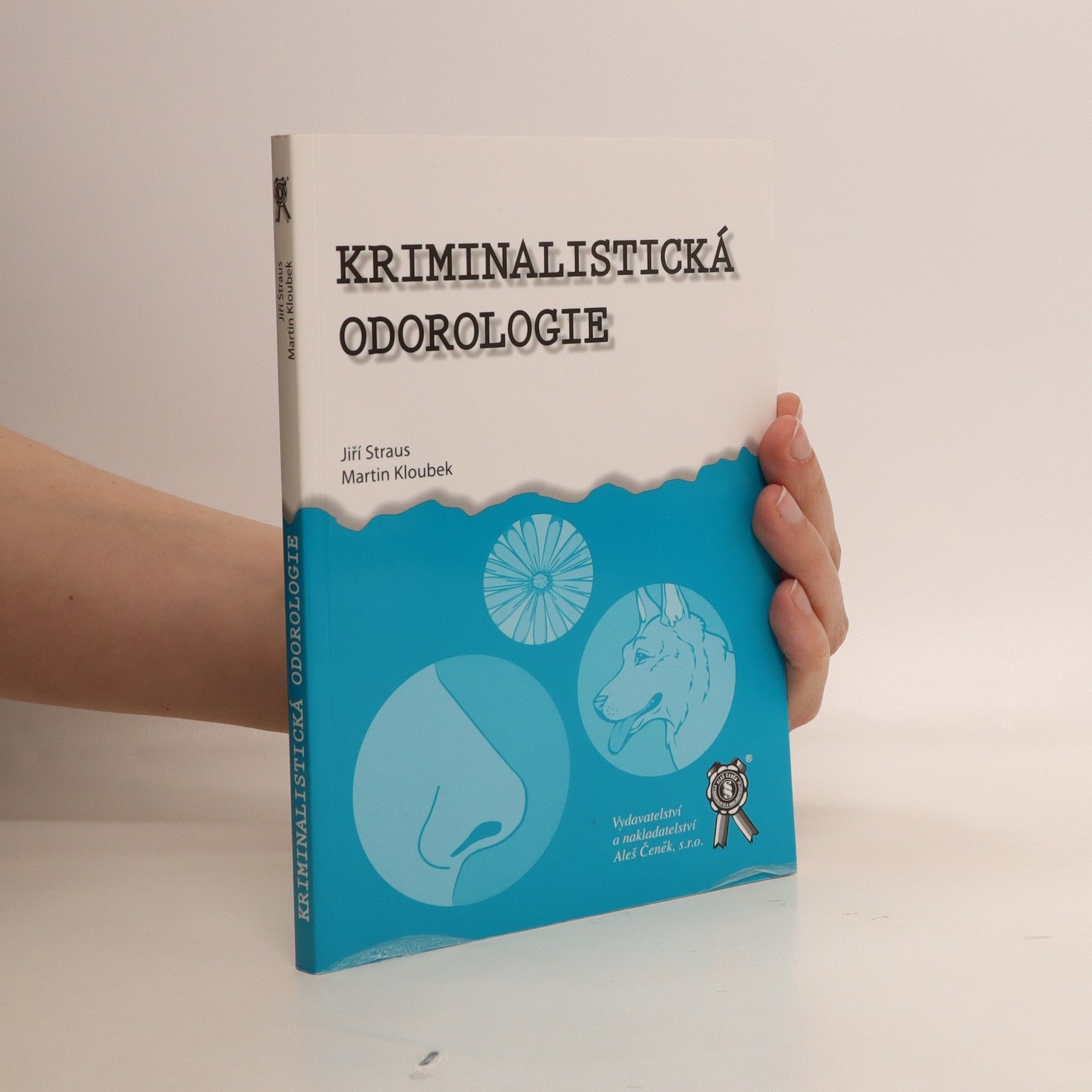 Jiří Straus Kriminalistická odorologie