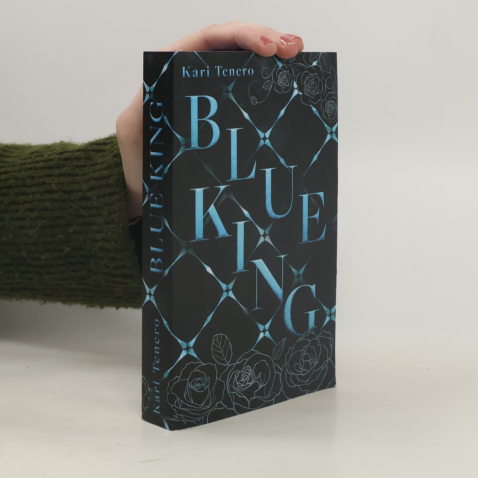 Kari Tenero Blue King